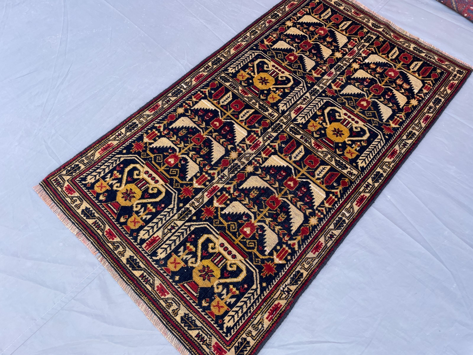 2×3 Handmade Pictorial Baluchi Rug Wool Tribal Vase Motif Oriental Carpet Decor.