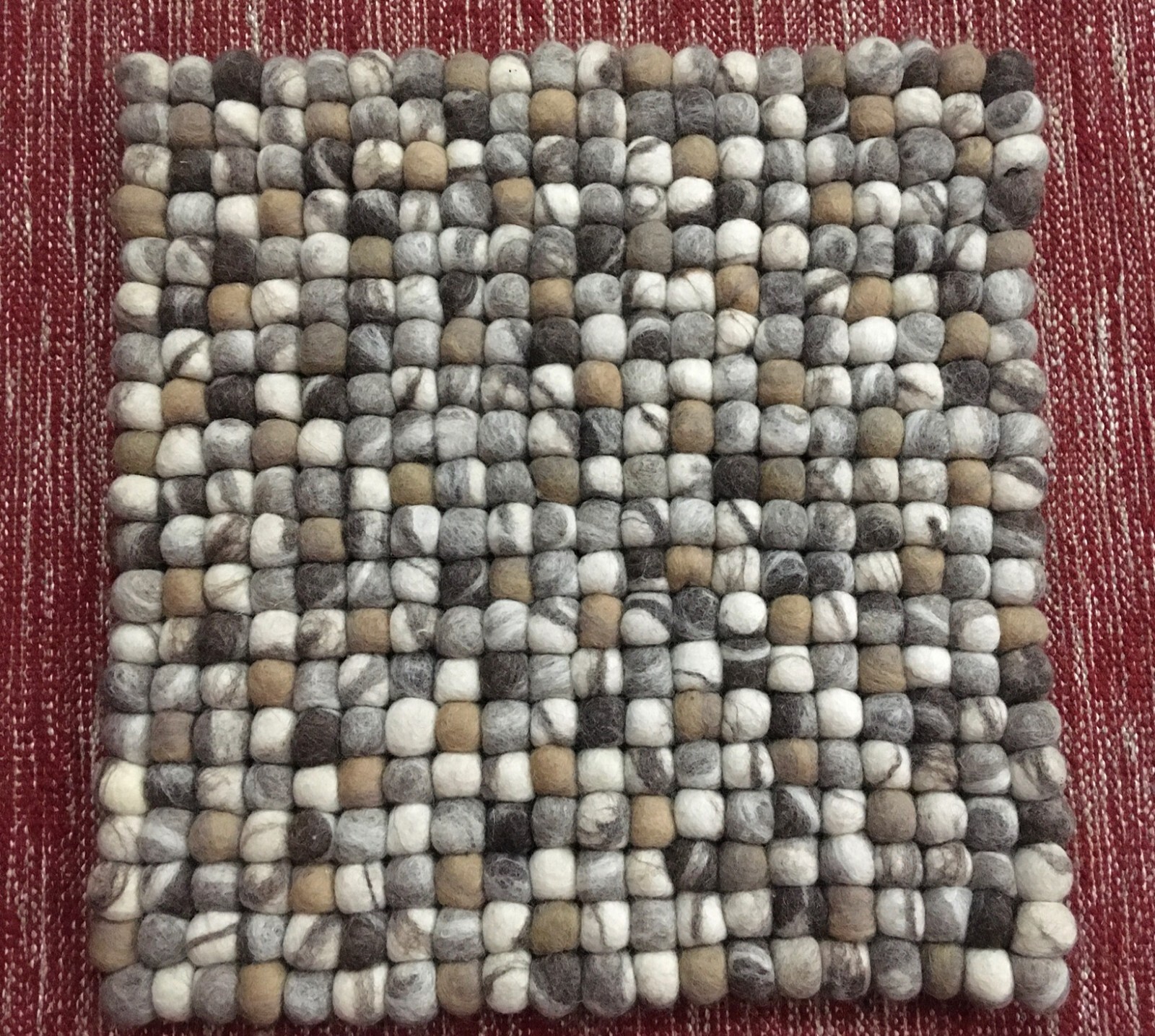 Handmade Felt Ball Chair Pad: Cozy Wool Seat Mat 40 Cm x 40 Cm