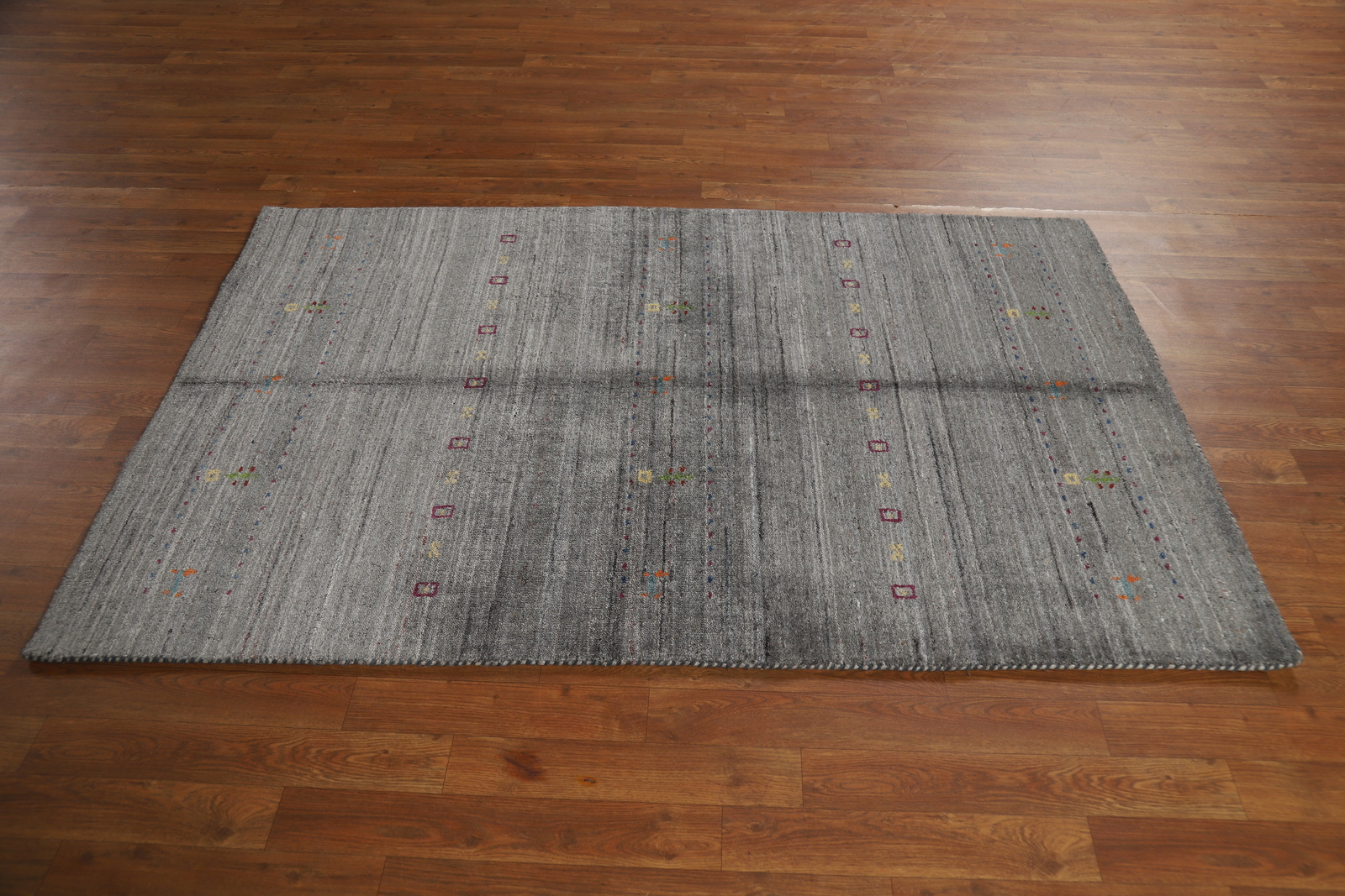 Eye-catching Gabbeh Accent Rug Grey Handmade Wool 4×6 ft