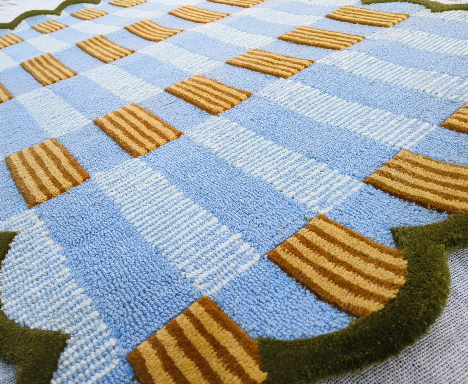 Greer Hand-Tufted Wool Viscose Rugs | Geometric Grid with Raised Squares Designs