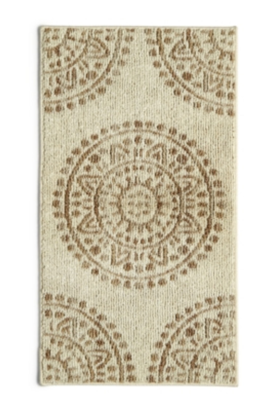 Charter Club Solaris Boho Medallion 20″ x 36″ Scatter Area Rug – Silver / Cream