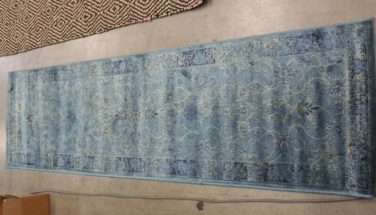 TURQUOISE / MULTI 2′ X 7′ Stained Rug Reduced Price 1172608502 VTGB117-2220-27