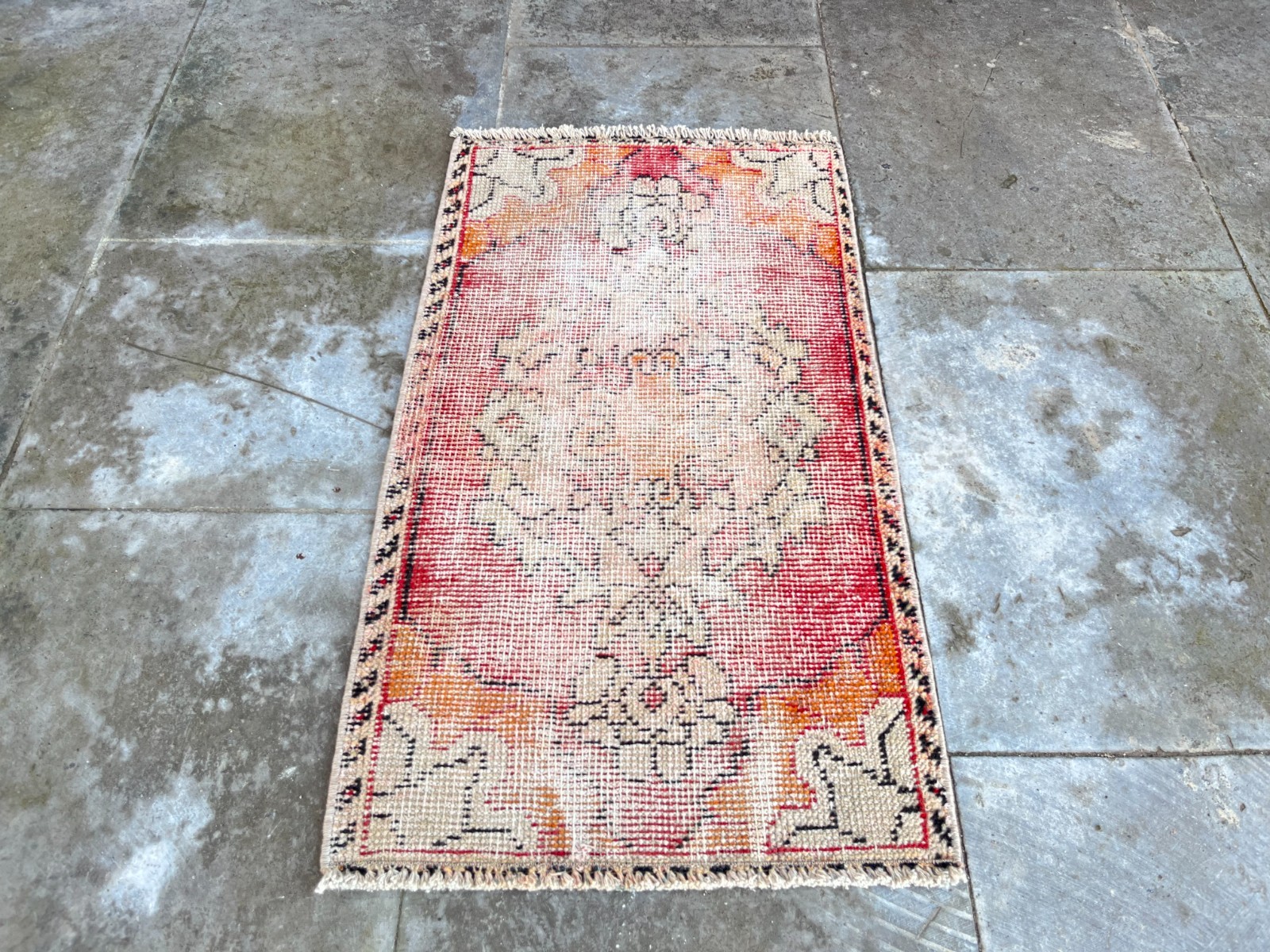 Vintage Turkish Oushak Rug 1.5×2.6 ft Hand Knotted Mini Wool Boho Door Mat Pink
