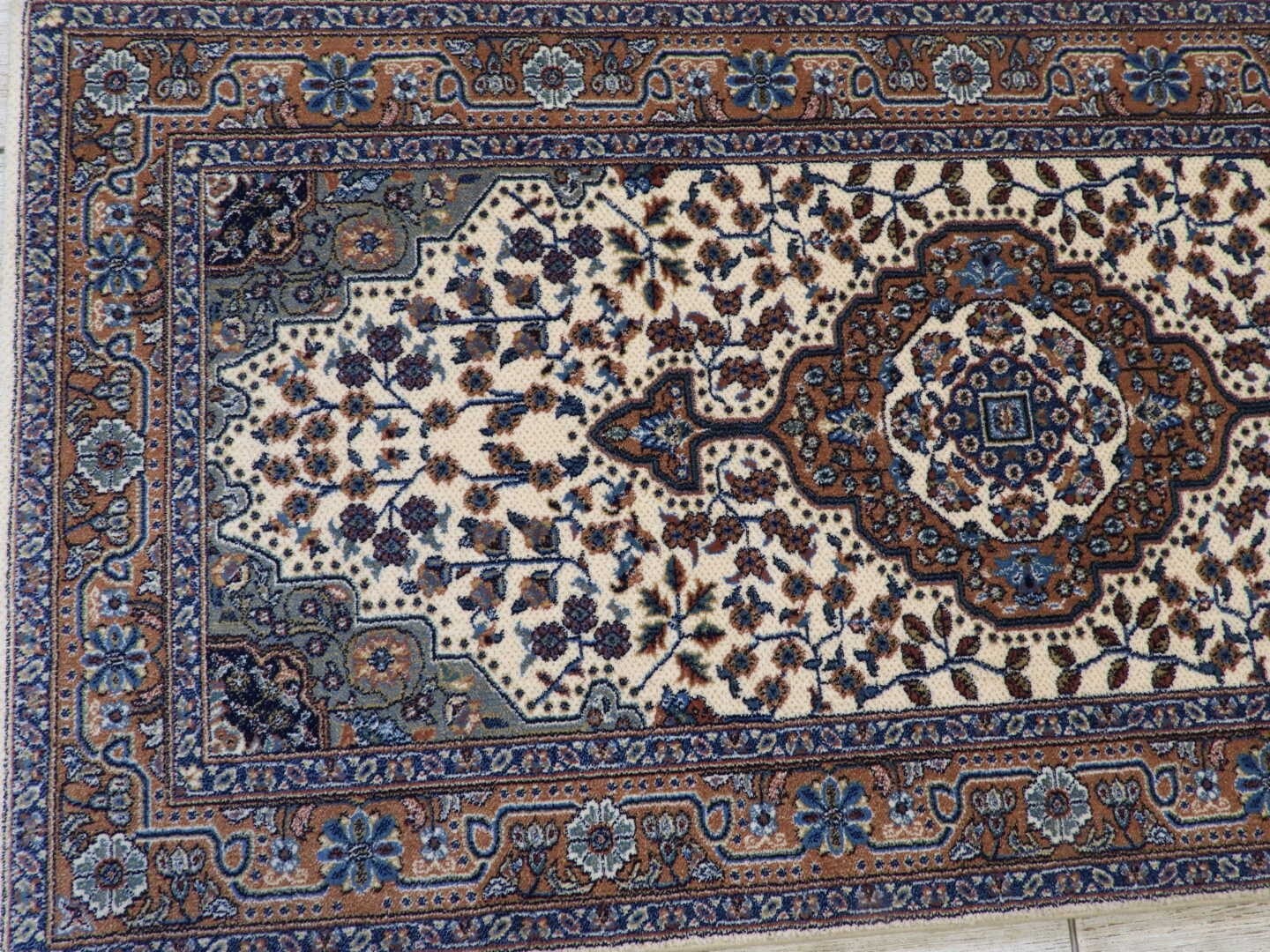 Medallion Design Wool Area Rug 80×160 Cm