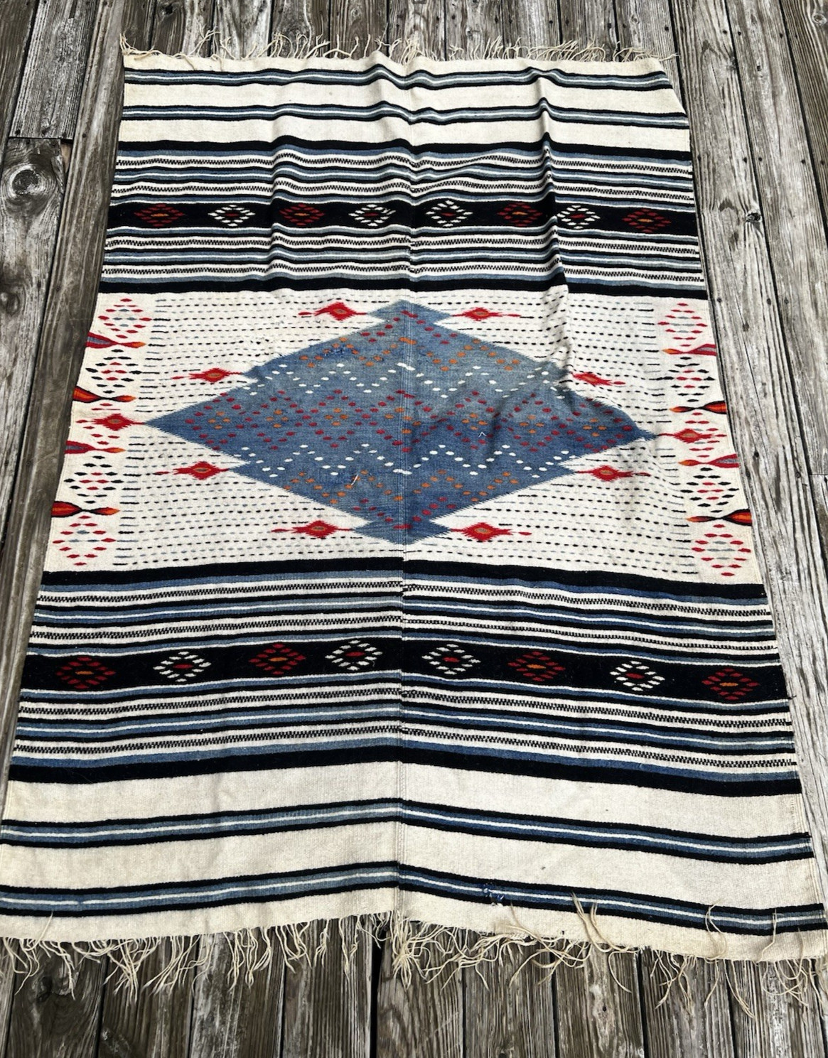 Vtg Hand-Woven Wool Large Throw Rug Tapestry Southwestern Peruvian 6×4.5 ft Boho
