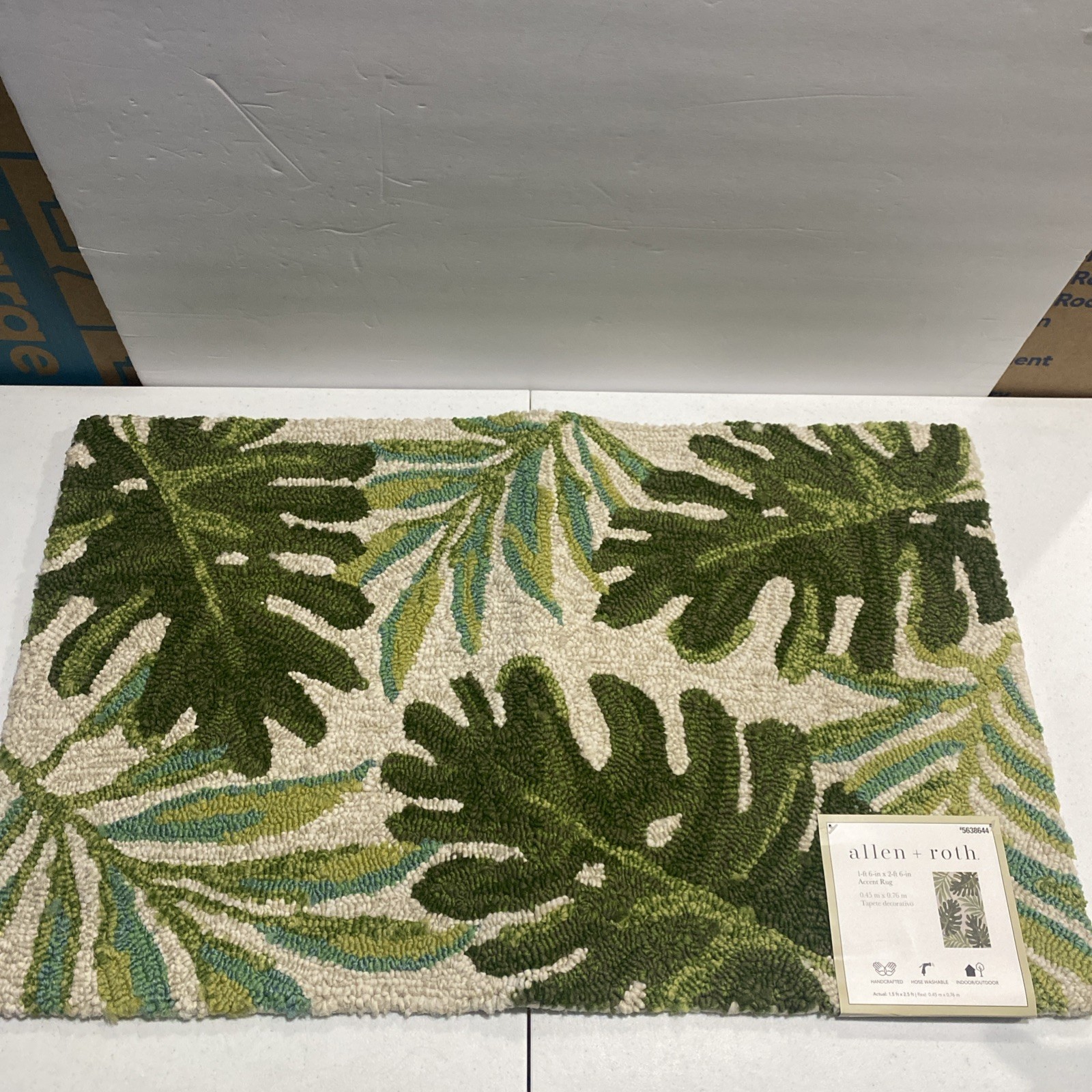 allen + roth 1.6’ X 2.6’ Green Ivory Indoor/Outdoor Floral Botanical Throw Rug