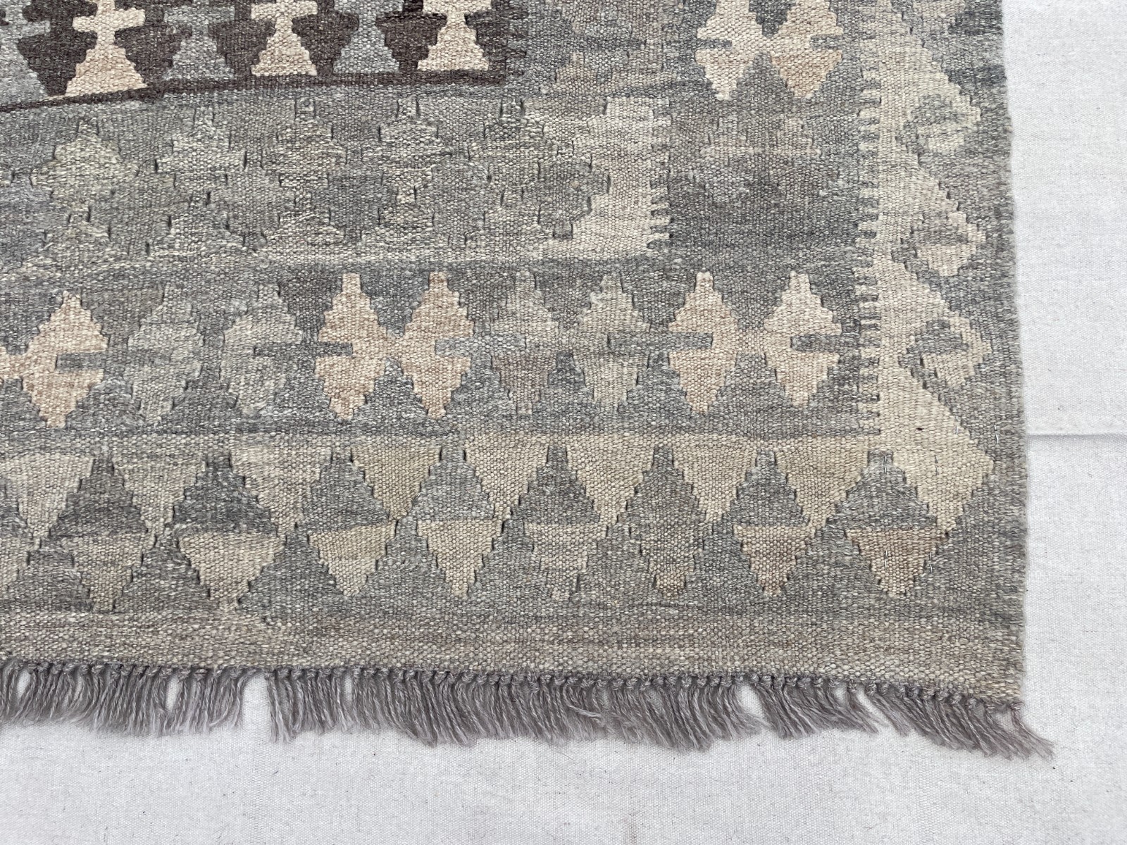 6’5 x 9’7 Ft Elegant Neutral Chobi Kilim Rug – Afghan Handmade Flatweave Tribal