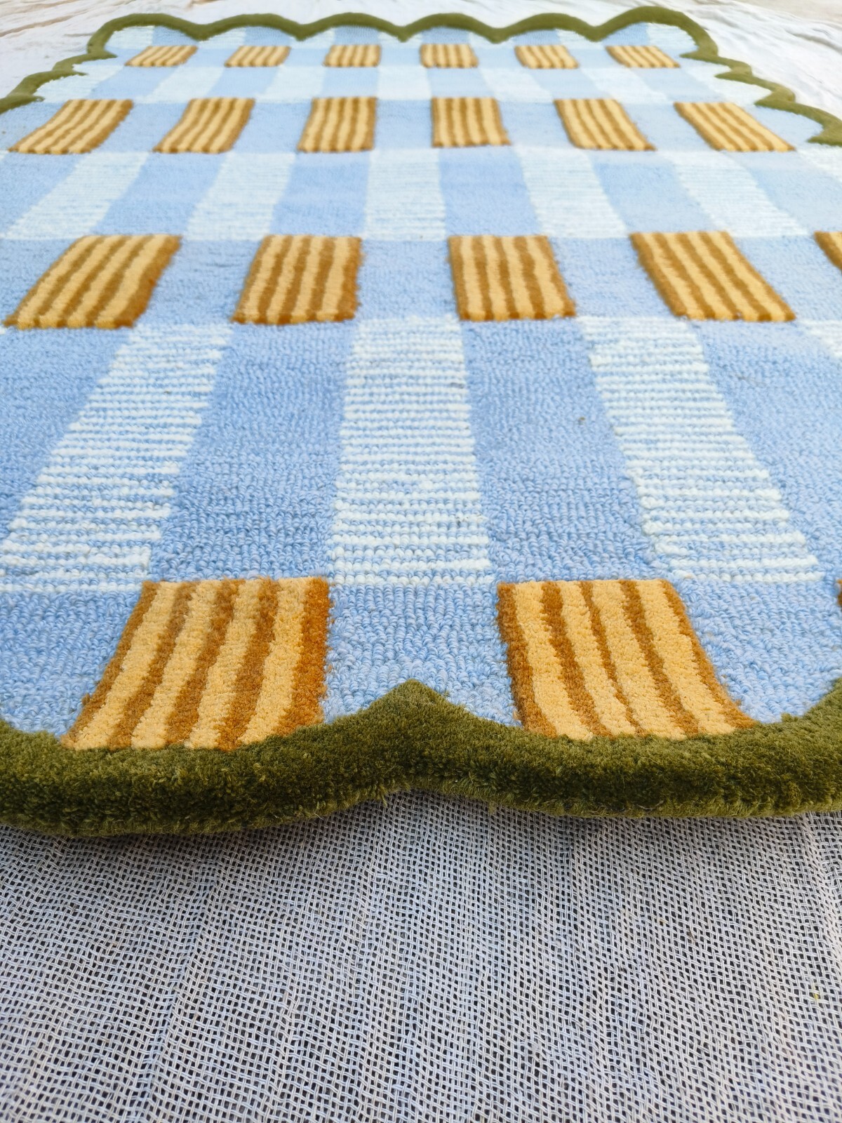 Greer Hand-Tufted Wool Viscose Rugs | Geometric Grid with Raised Squares Designs