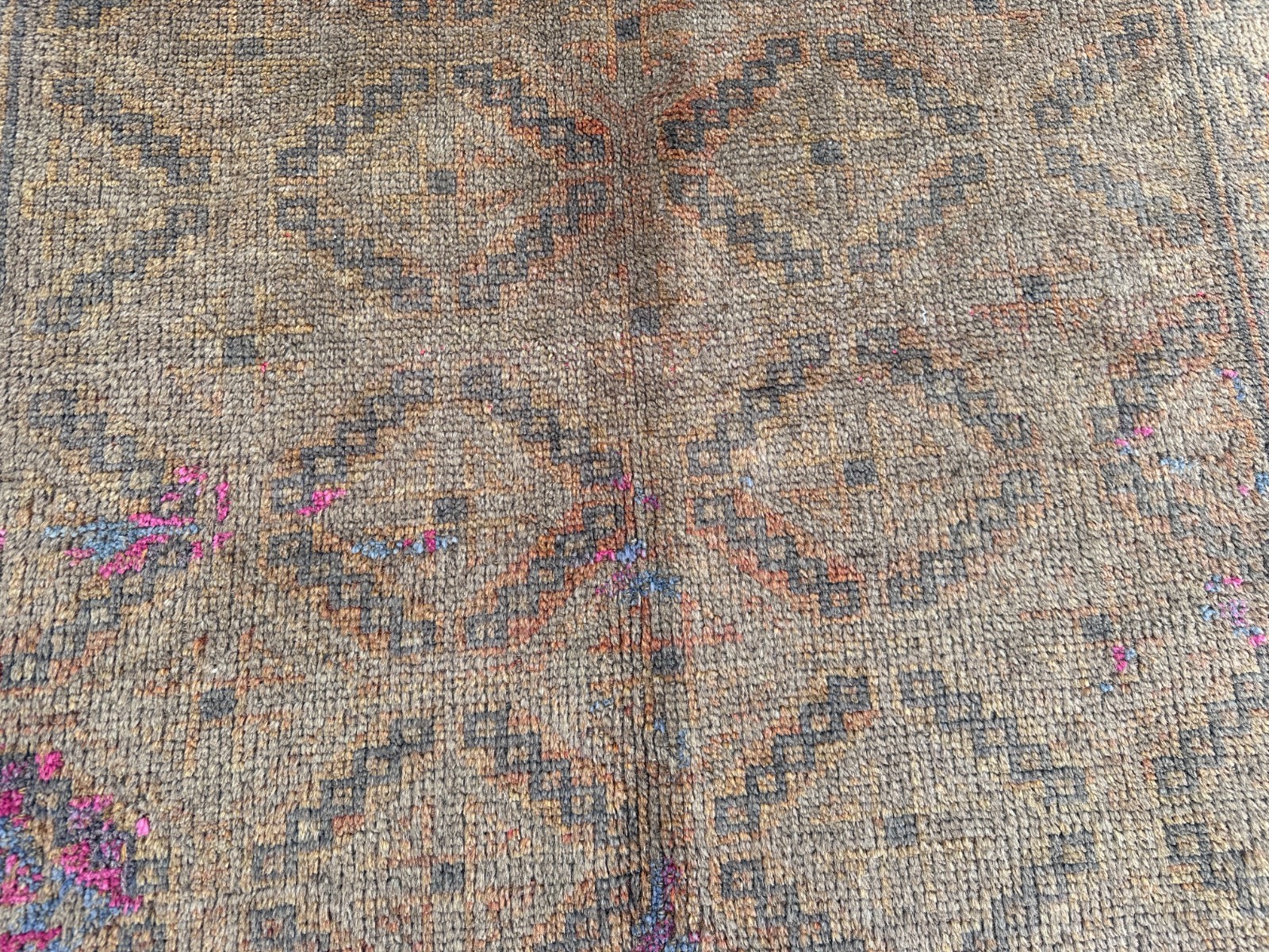 3’1 x 5’2 Ft Distressed Afghan Tribal Wool Rug– Diamond Lattice Geometric Rustic