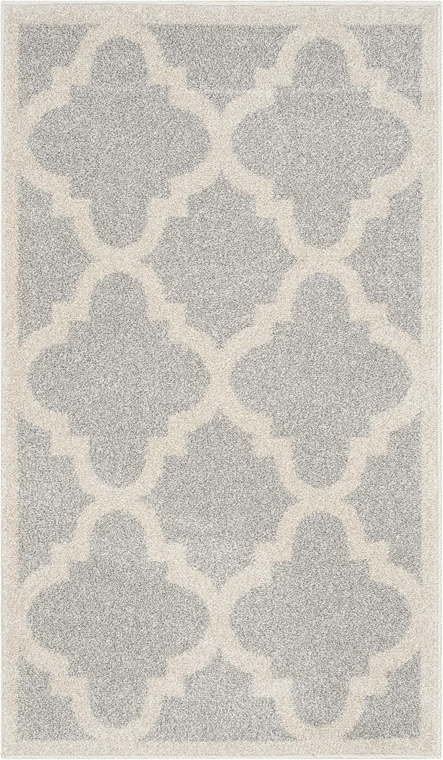 Amherst Collection Accent Rug – 2’6″ X 4′, Light Grey & Beige, Moroccan Trellis