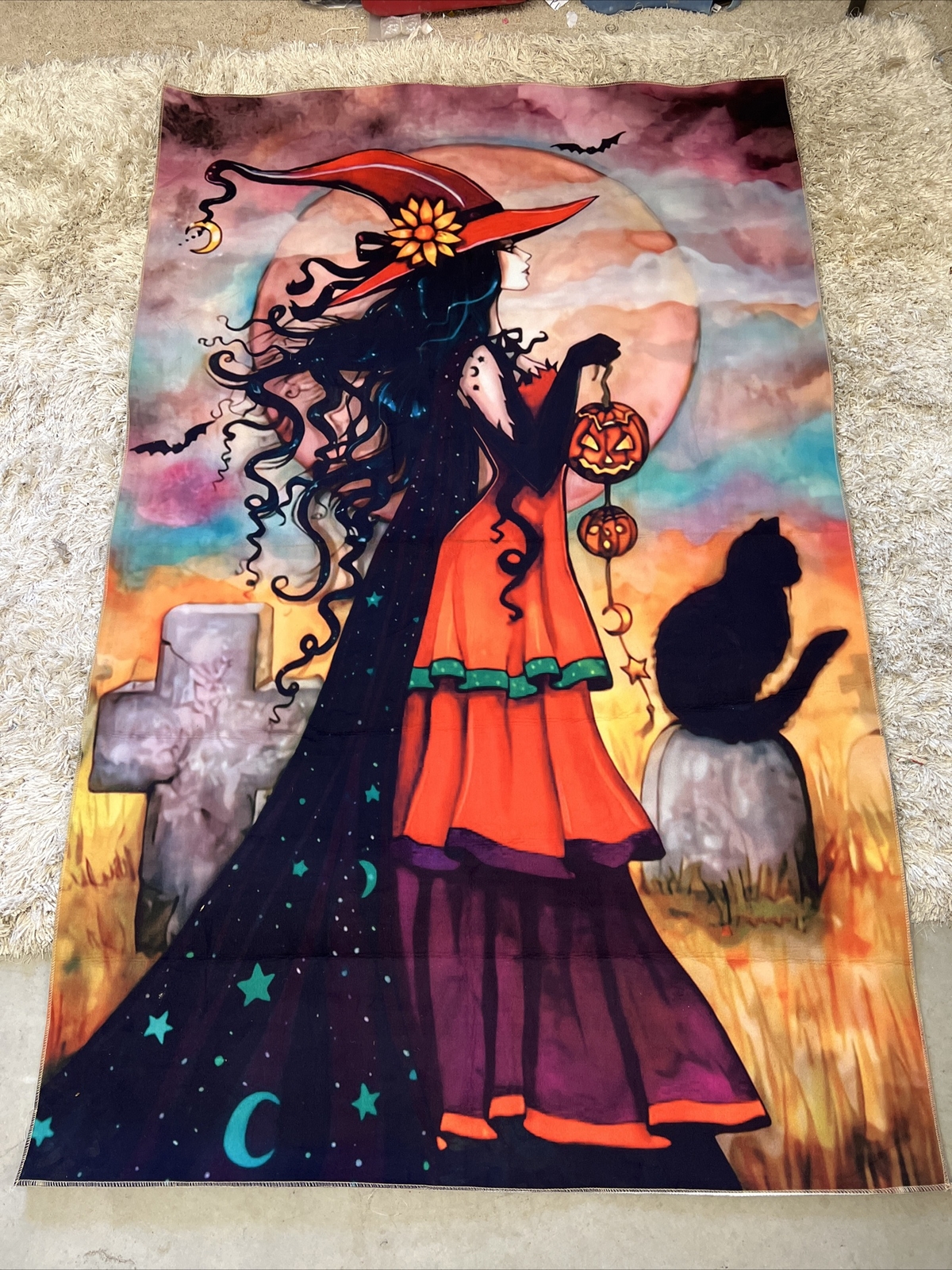 Pretty Halloween Witch Rug Black Cat 6′ x 3’5″ Orange Black Reversible Floral
