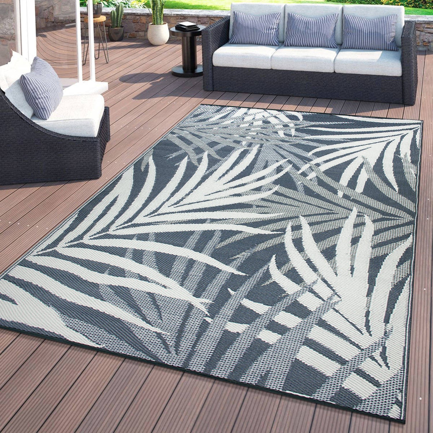 Rugshop Outdoor Rug Tropical Leaves Coastal Reversible Recycled Plastic Rugs 3×5