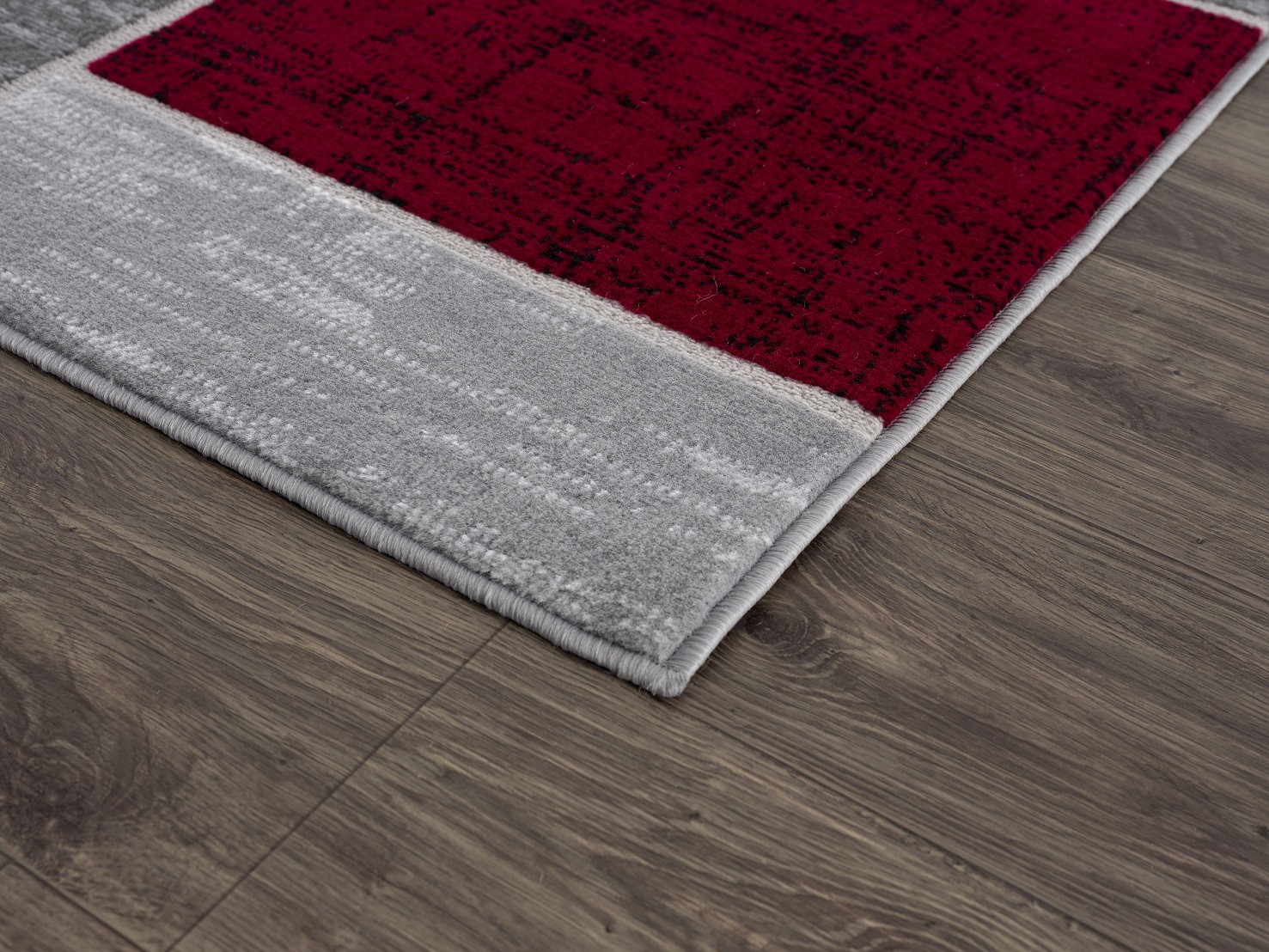 L’Baiet Verena Red Geometric 8 ft. x 10 ft. Fabric Area Rug