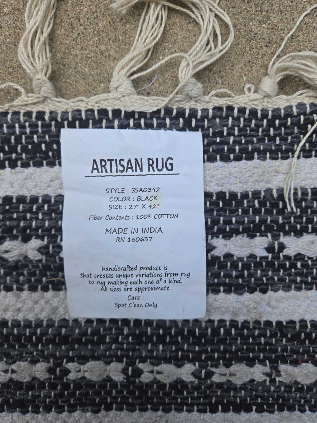Fringed Artisan Black White Design Area Rug 42″ X 27″ Cotton Made In India