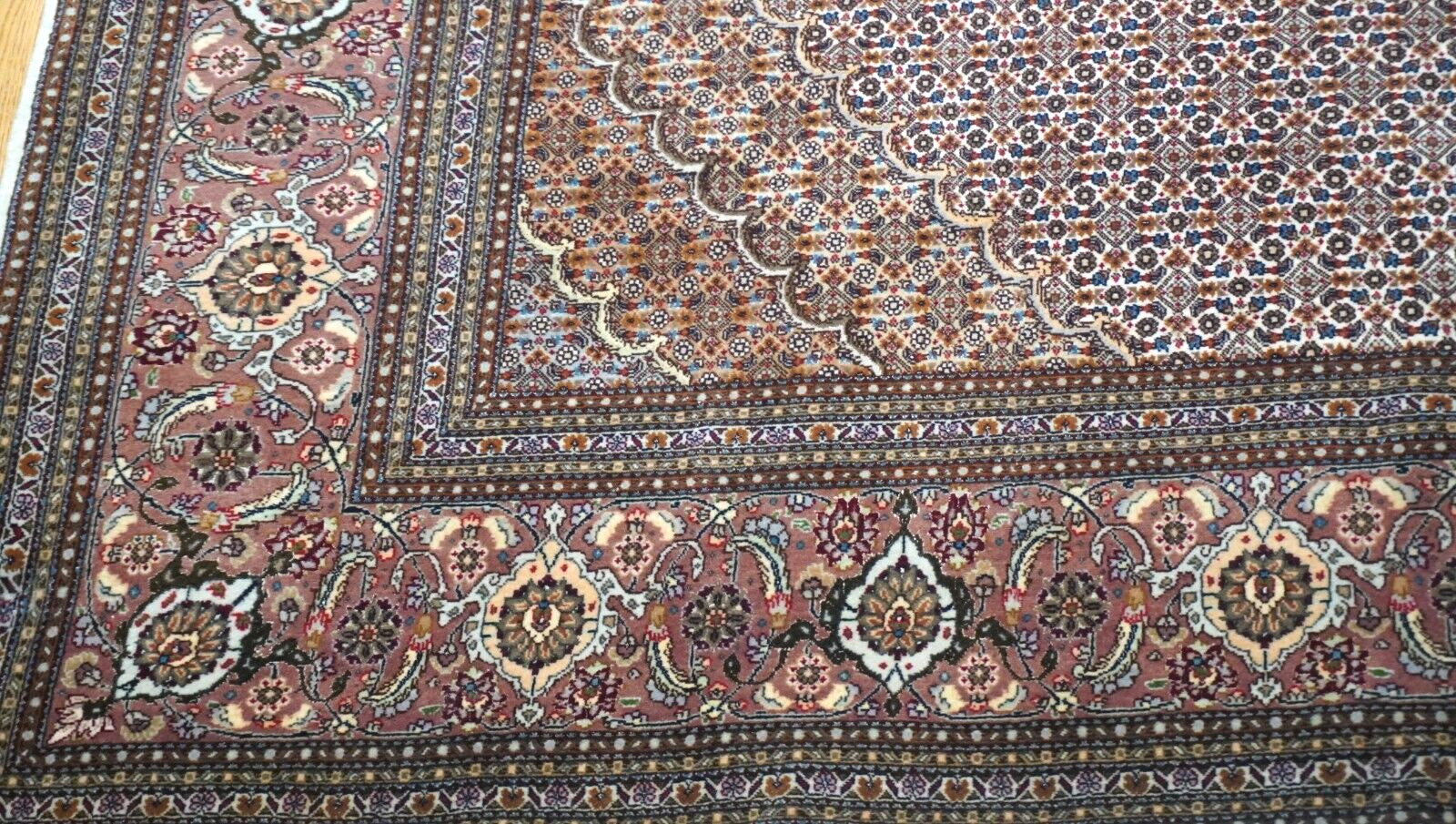 8′ x 8′ Square Elegant Tabrizz Mahi Silk & Wool Hand knotted Premium Quality Rug