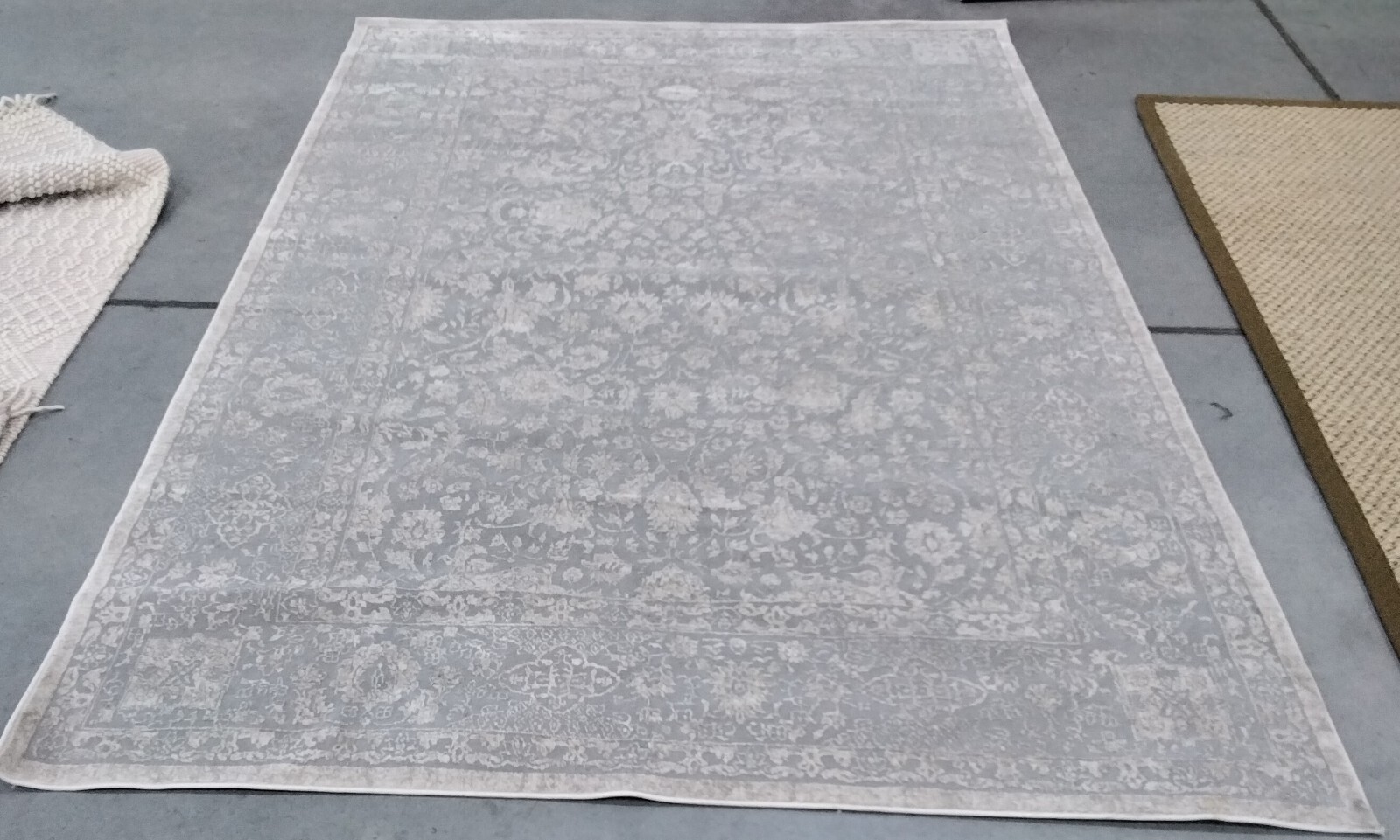 LIGHT GREY / CREAM 6′ X 9′ Back Stain Rug, Reduced Price 1172741469 RFT667C-6