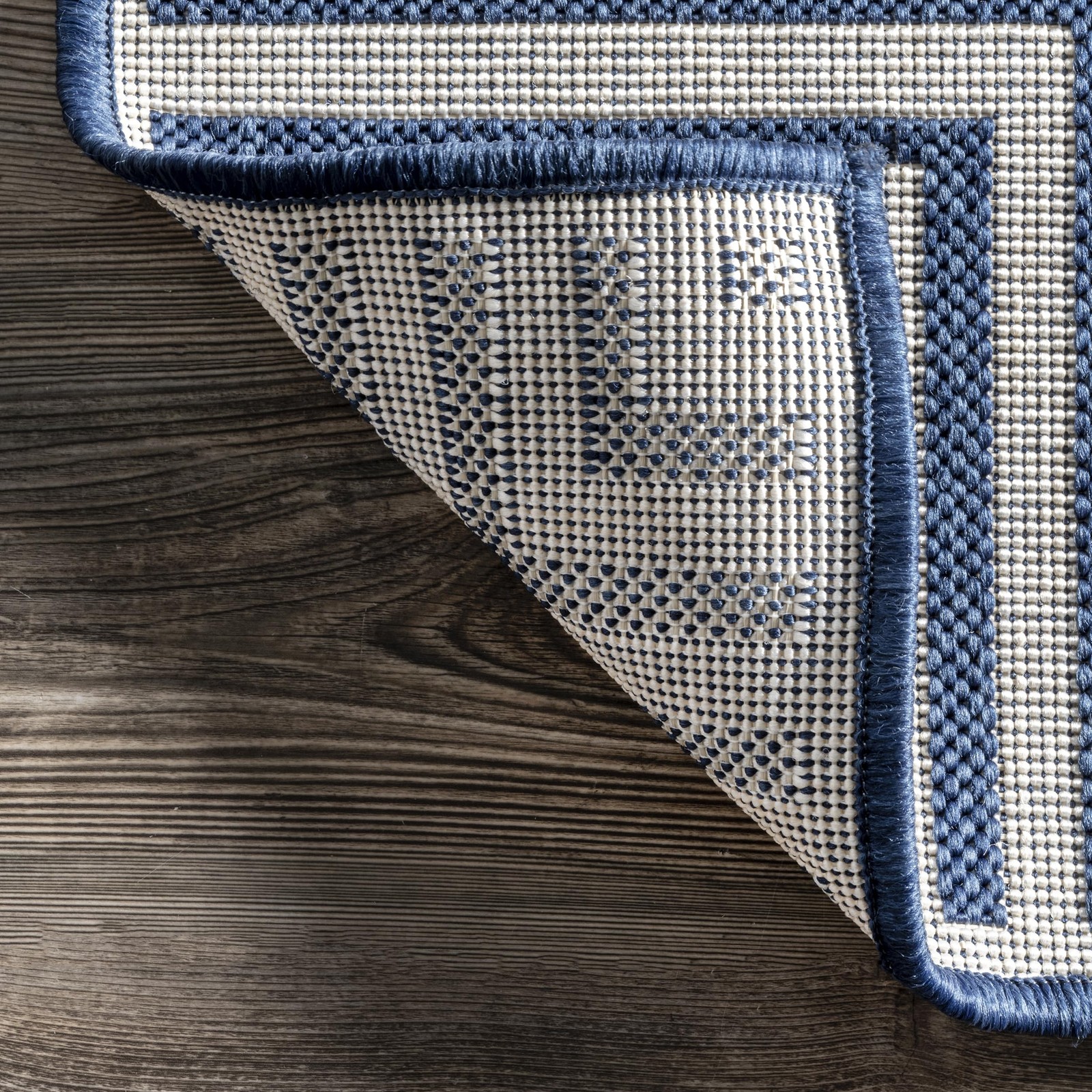 nuLOOM 6’7″x9′ Outdoor Area Rug: Striped, Stain Resistant, Durable for Patio/Ind