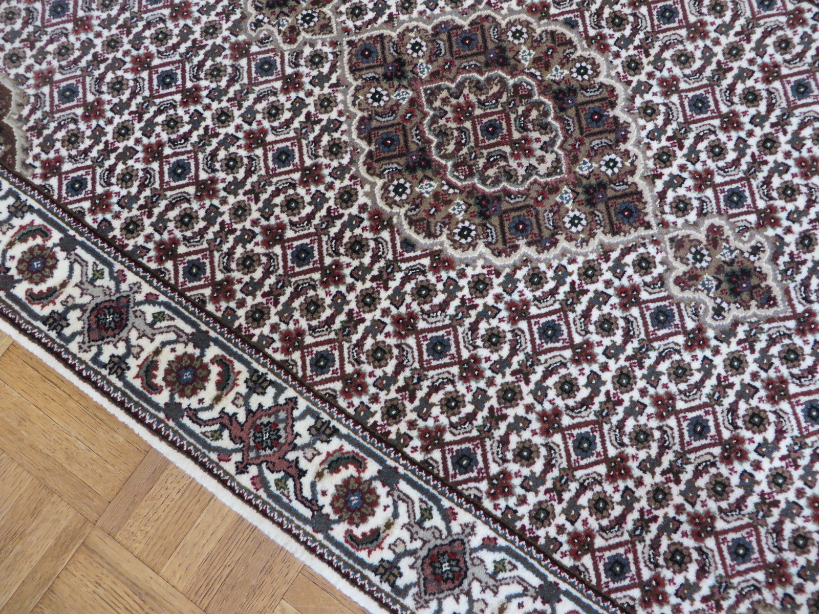 2’6 X 4’8 Hand Knotted Ivory Mahi Tabriz Fine Oriental Rug Wool & Silk G4017