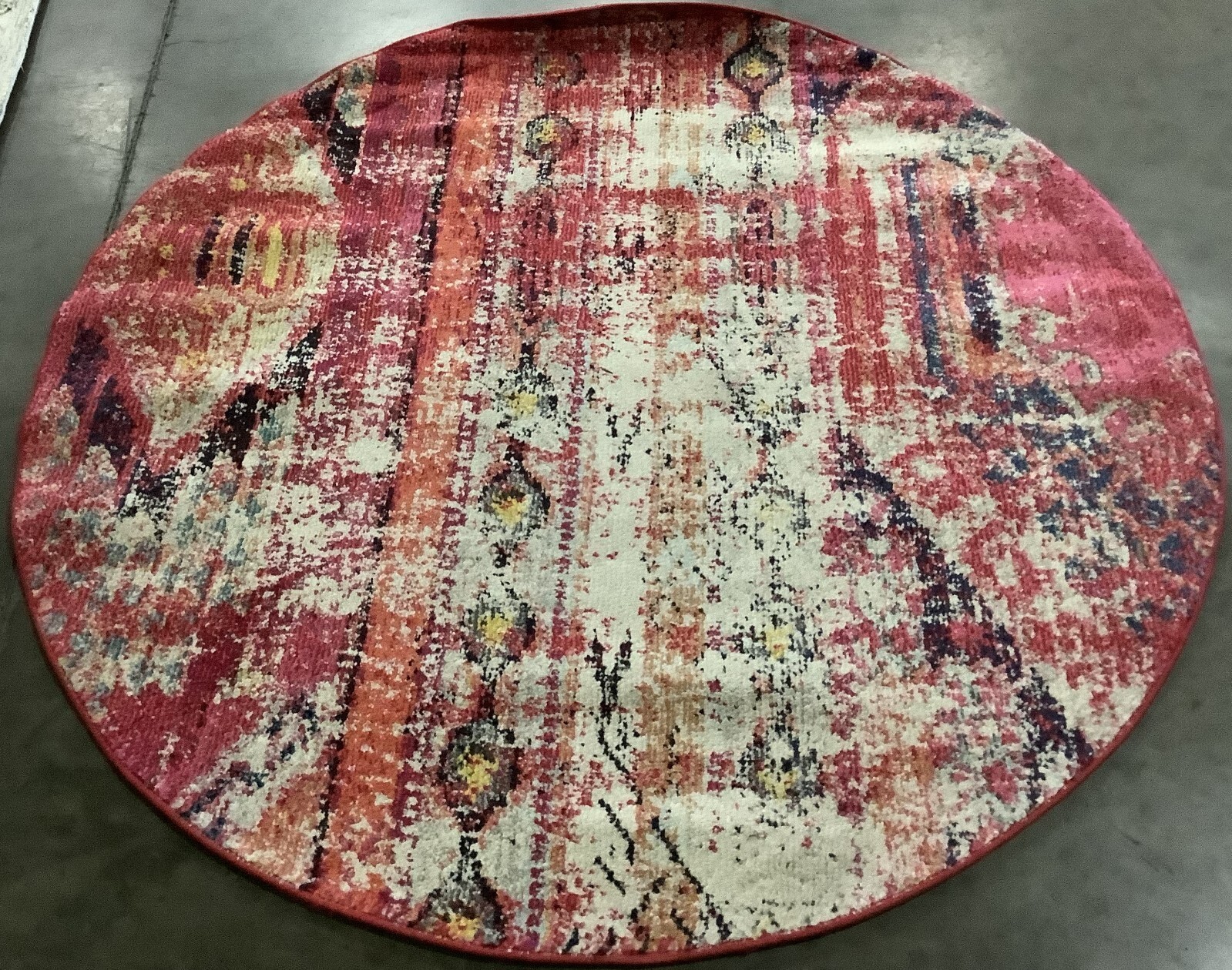 MAGENTA / MULTI 5′-0″ x 5′-0″ Damaged Rug, Reduced Price 1172673261 MNC222D-5R