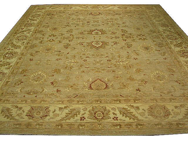 8′ x 9′ Ivory Chobi Peshawar Rug #PIX-11574