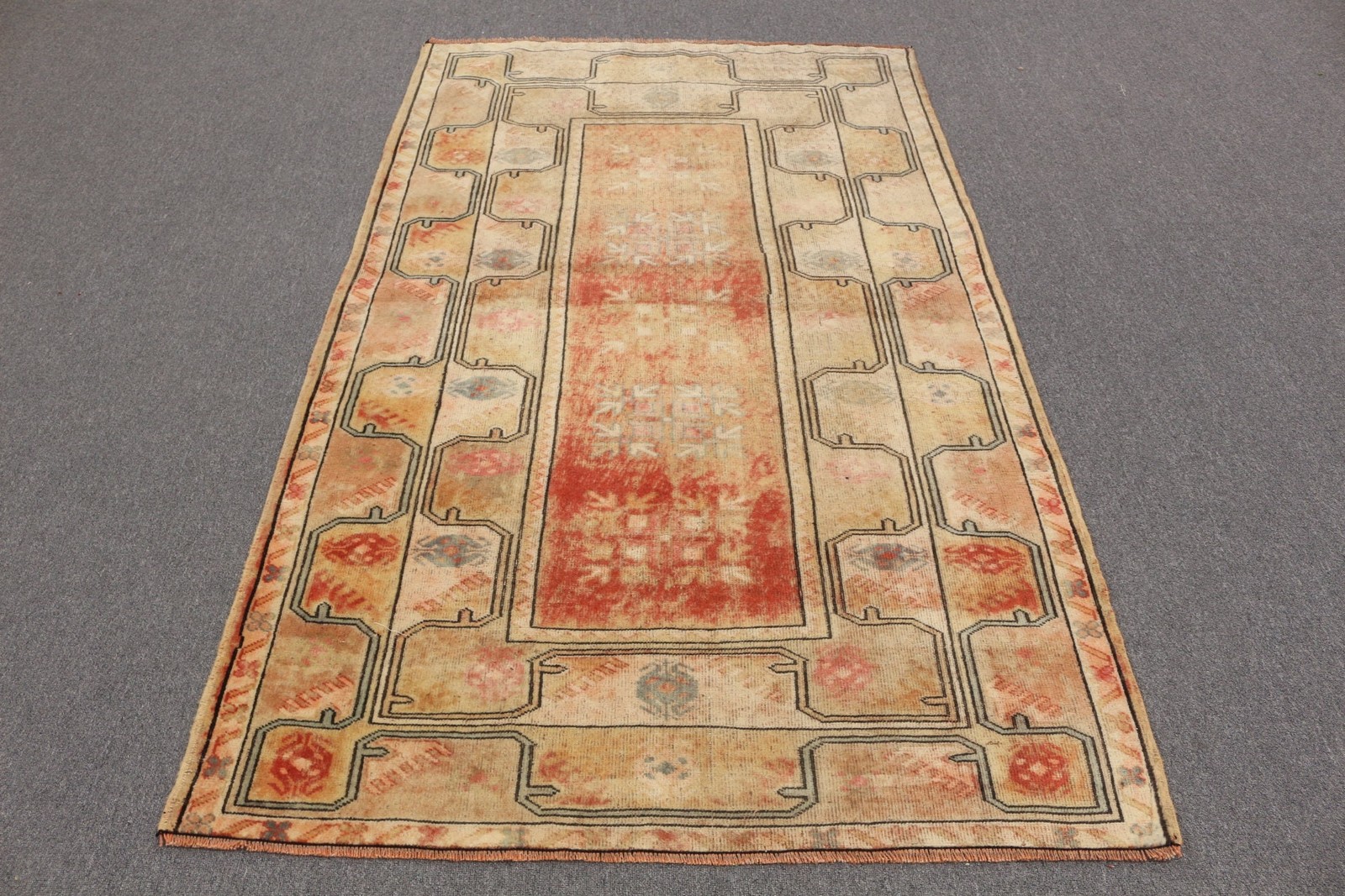 Vintage Rug, 4,1×6,6 ft Area Turkish Rug, Red Brown Polka dot Rug