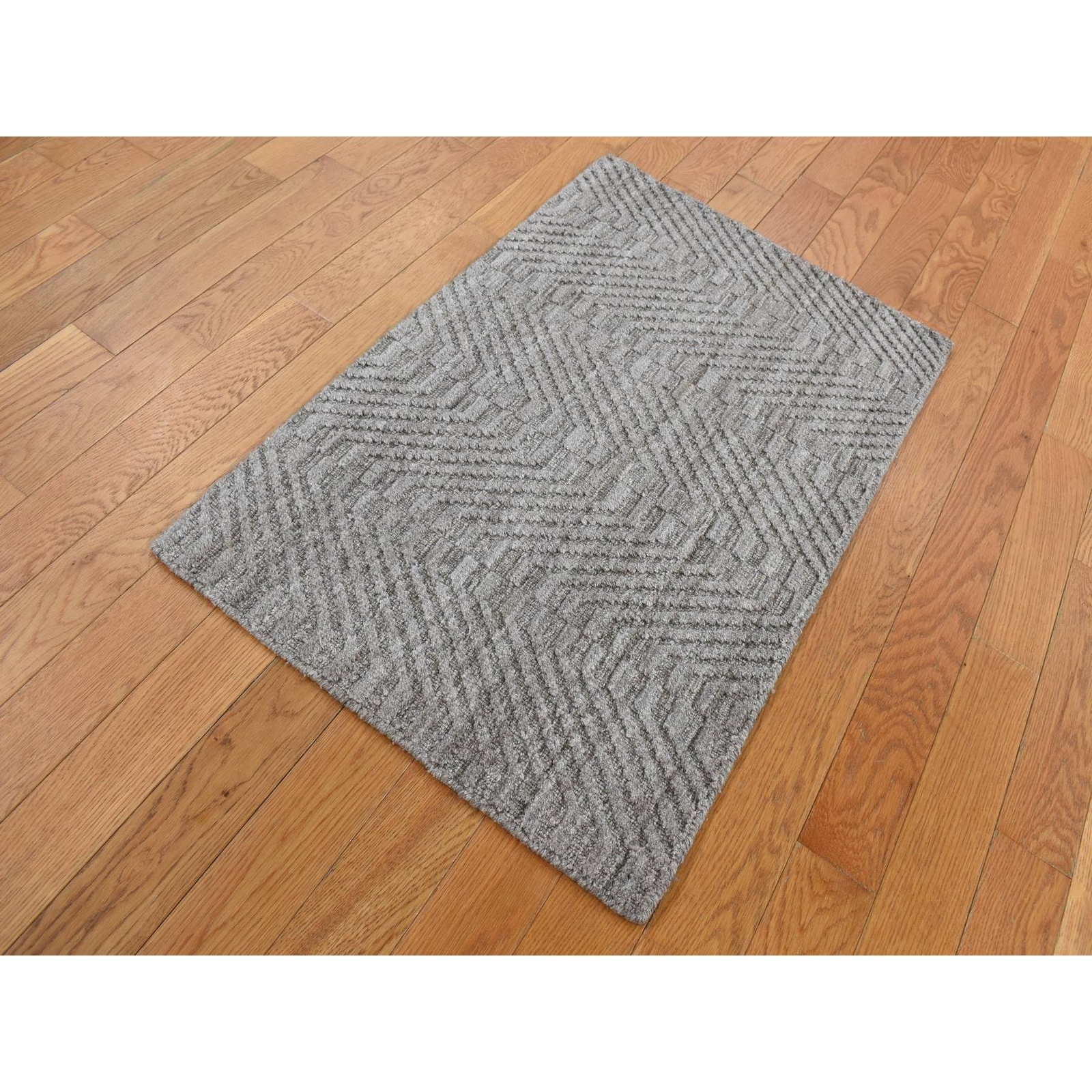 2’x3′ Taupe Gray, Tone on Tone Chevron Design, Hand Loomed, Wool, Rug R87835