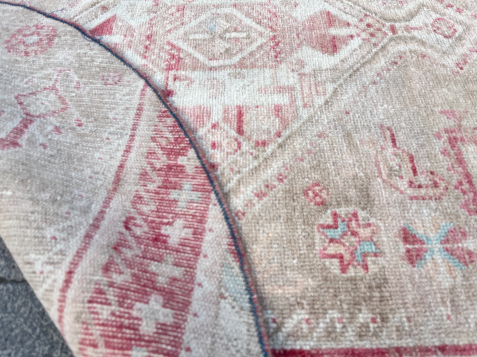 3.5 ft Round Vintage Turkish Rug Medallion Muted Red Beige Circle Small Area Rug