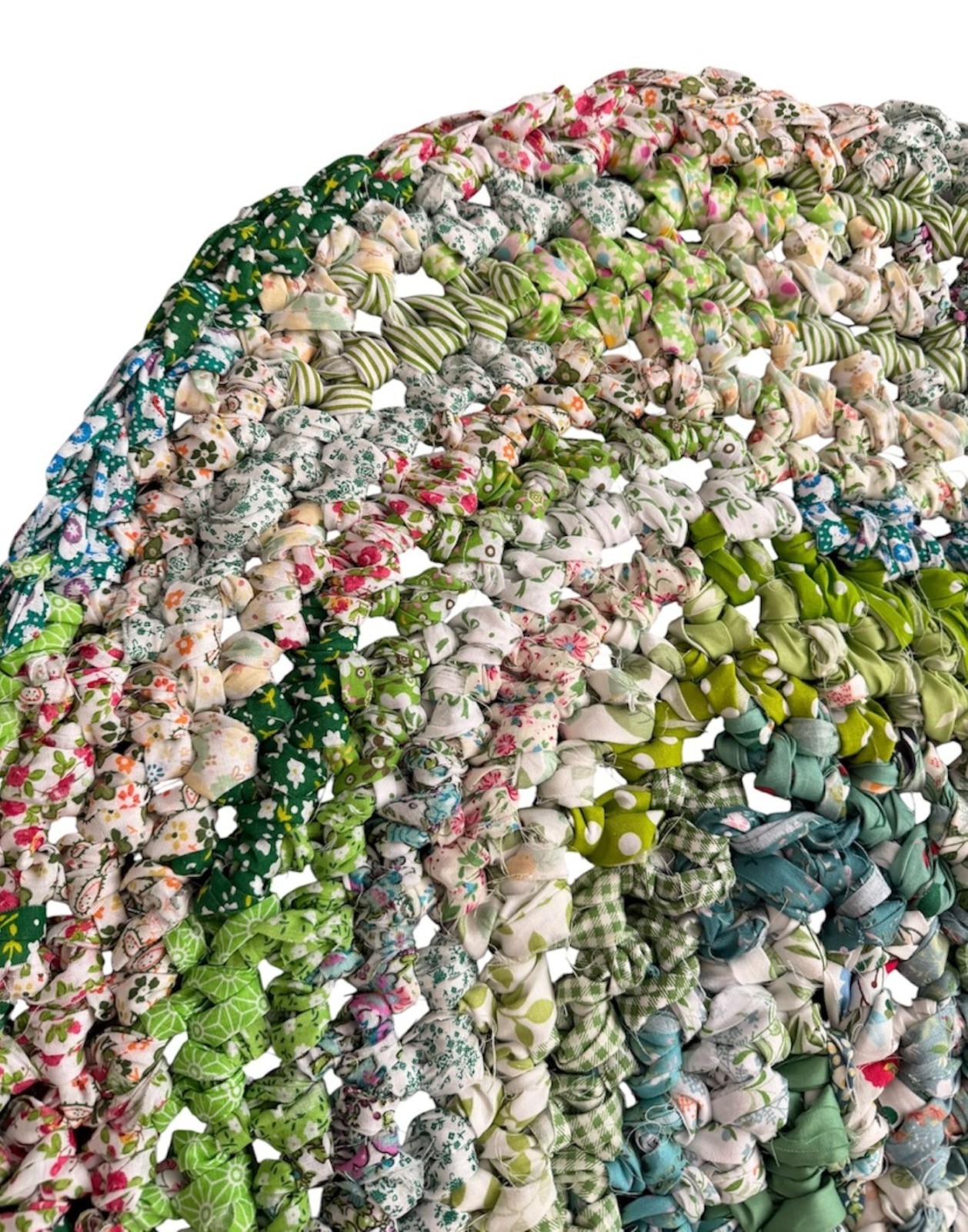 Amish Knot Rug in Shades of Green Crocheted Cotton Broadcloth Strips 24″ – 34″