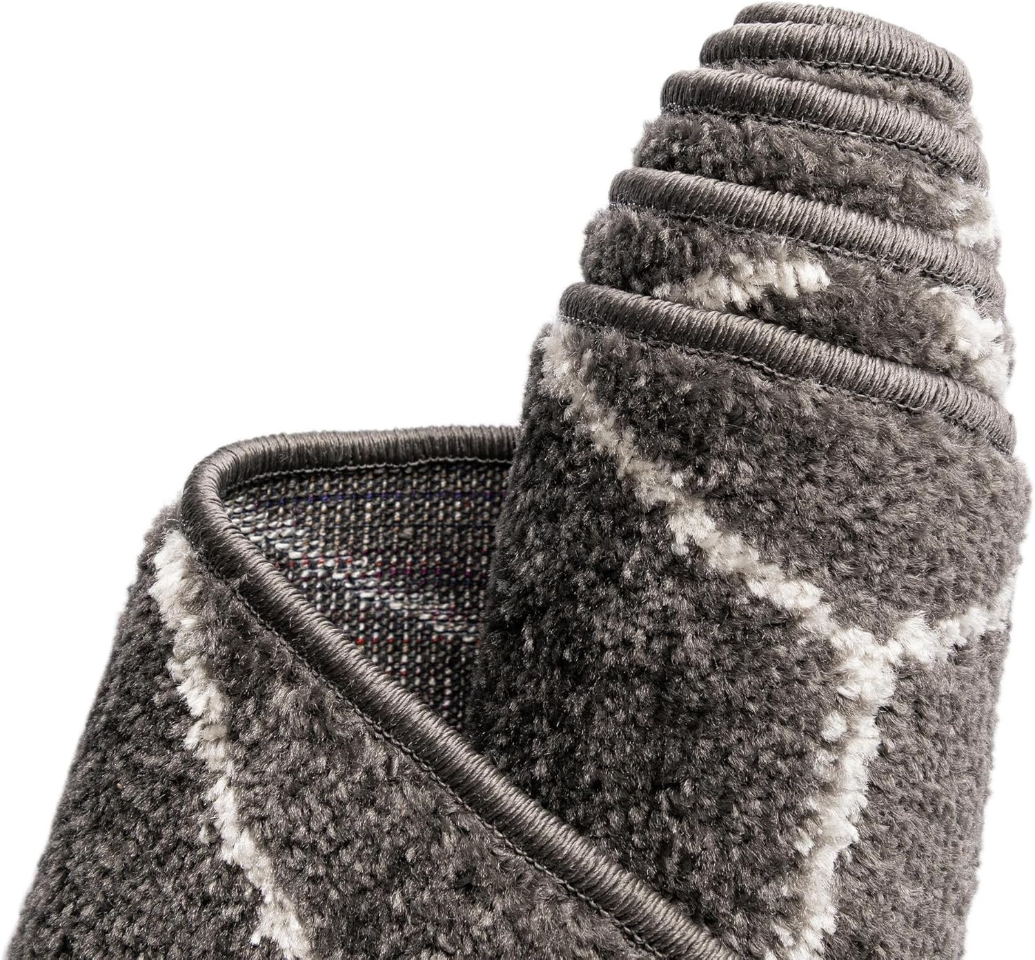 Trellis Frieze Collection Area Rug – Geometric (6′ 1″ X 9′ Rectangle Dark Gray/I