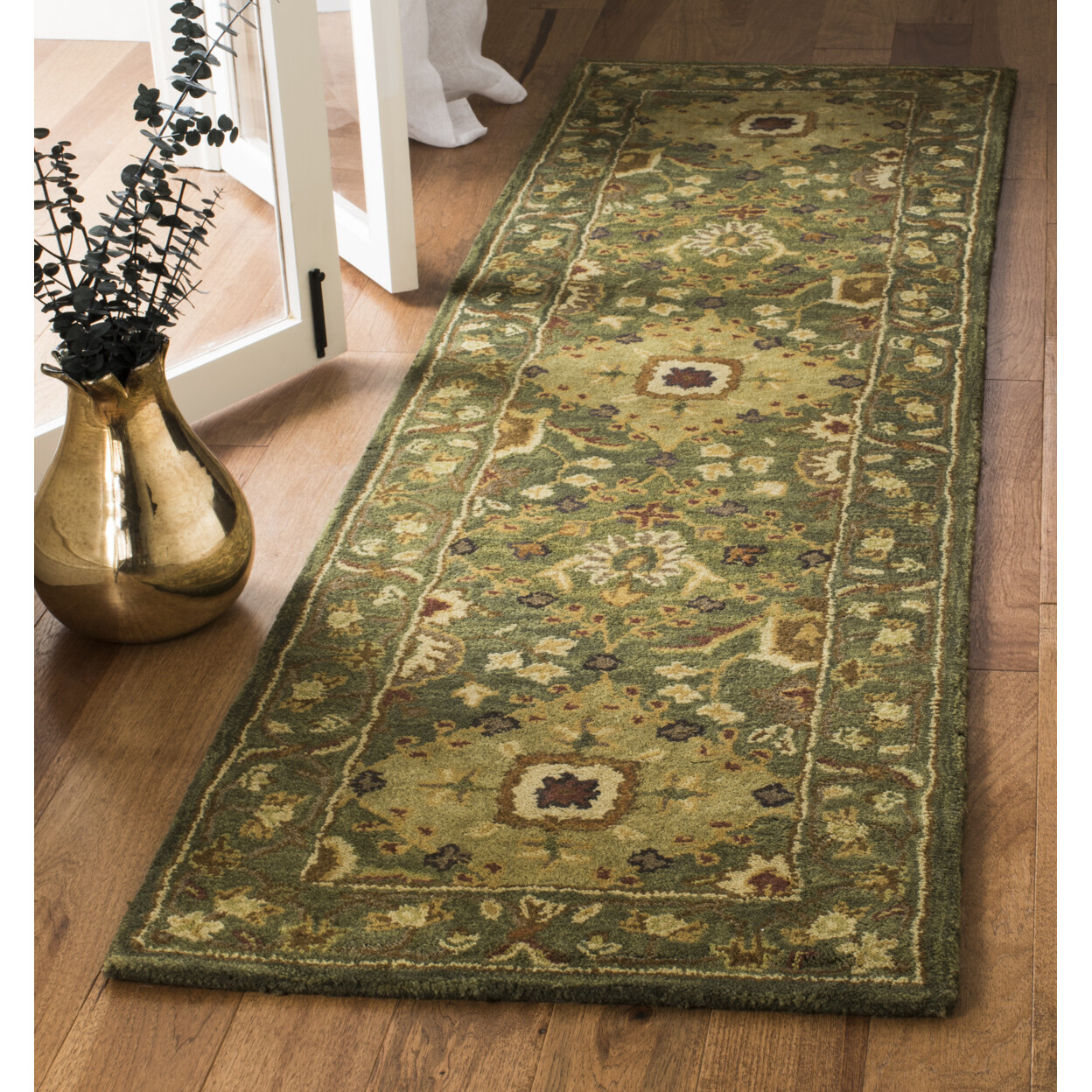 SAFAVIEH Antiquity Collection AT57C Handmade Olive Rug