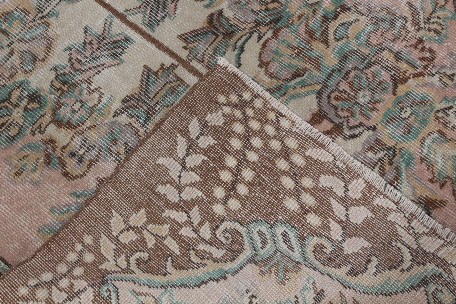 Vintage Rug 3,9×9 ft (119×273 cm), Brown Oriental Turkish Rug