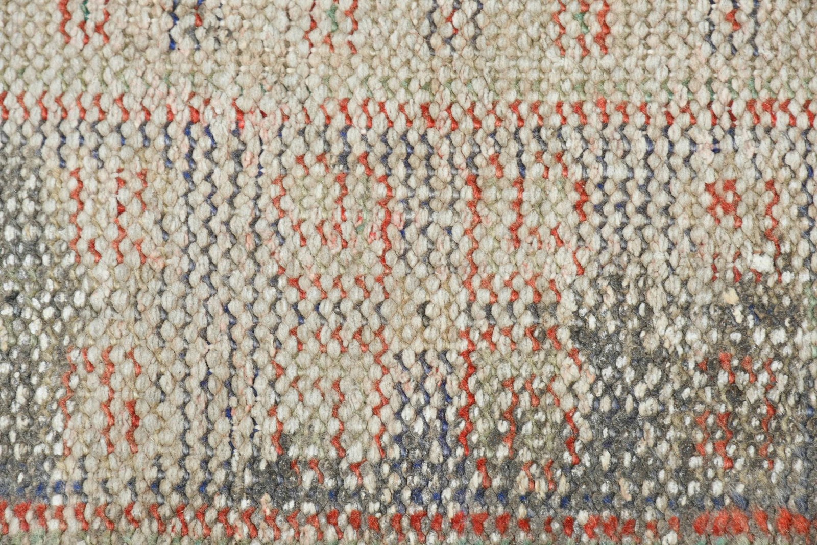 Vintage Turkish Rug 5,4×8,7 ft, Red Large Moroccan Wool Rug