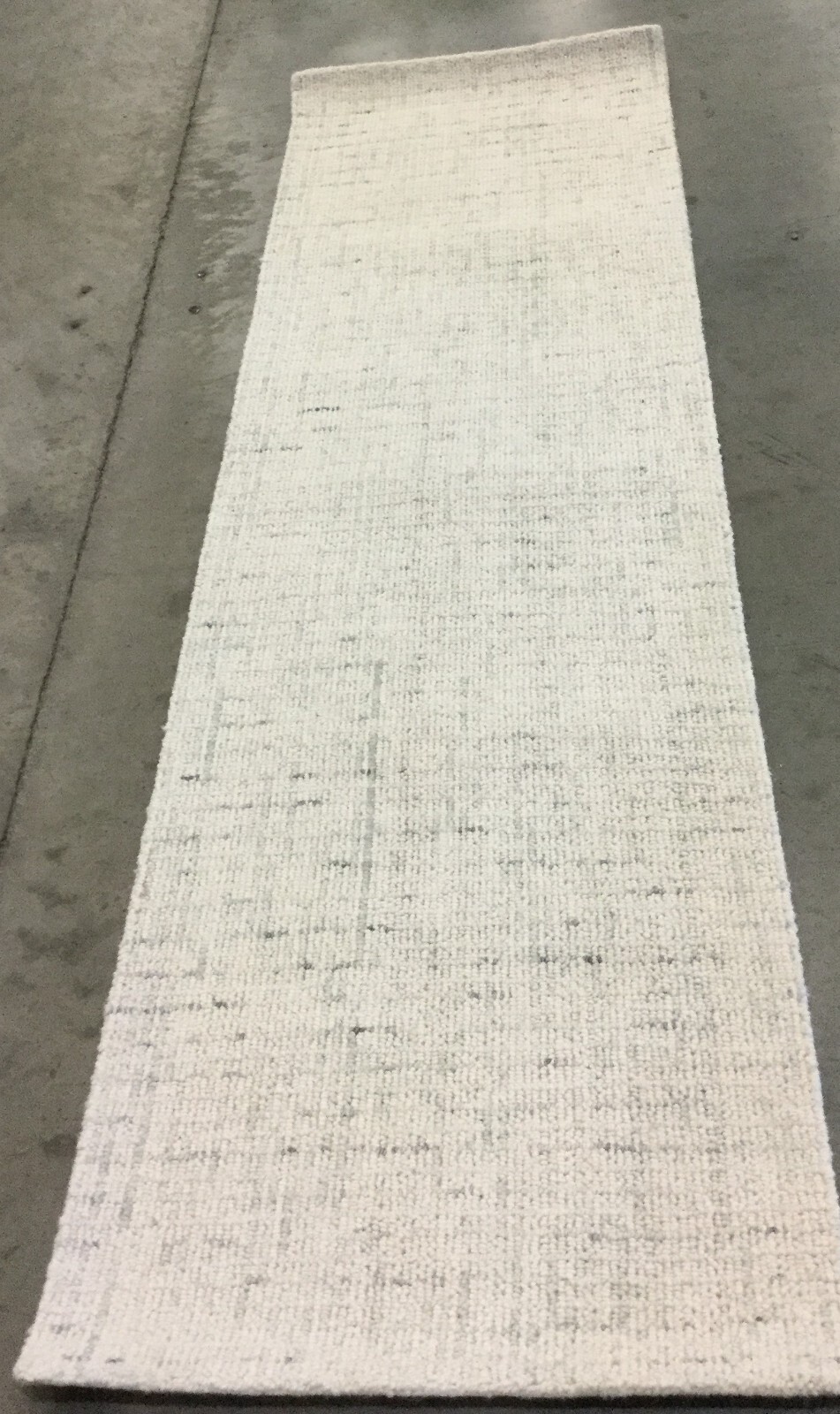 IVORY / LIGHT GREY 2′-3″ X 8′ Back Stain Rug Reduced Price 1172662909 ABT468K-28