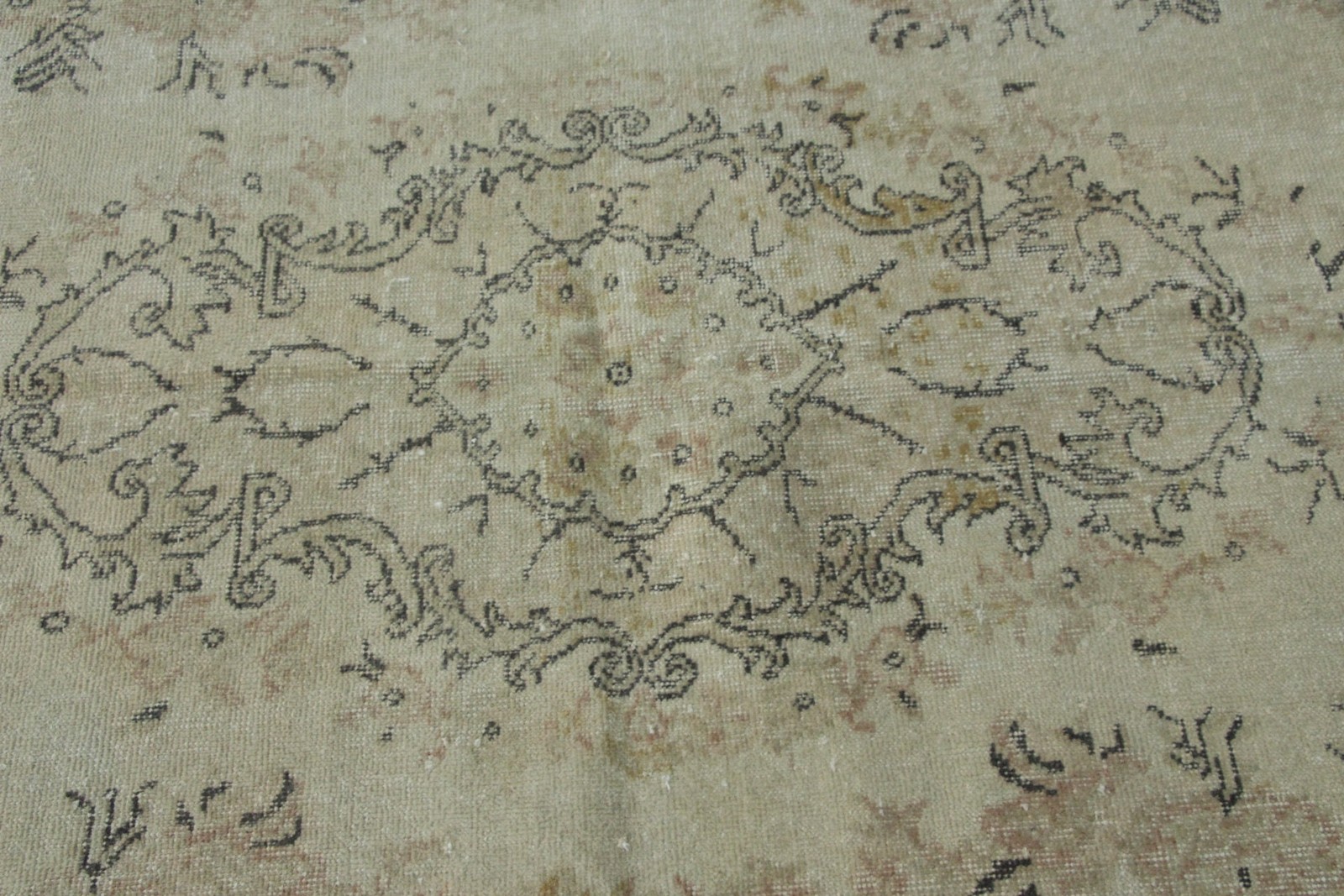 Turkish Large Rug 5,3×9,4 ft (163×288 cm), Vintage Gray Animal Print Wool Rug