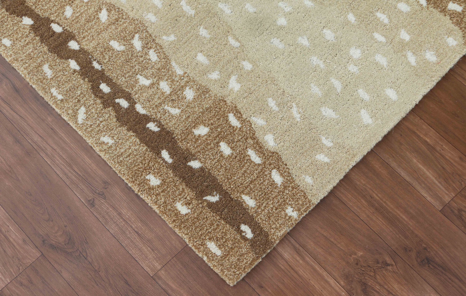 Antelope Cheetha Print Handmade Parsian Style Woolen Without