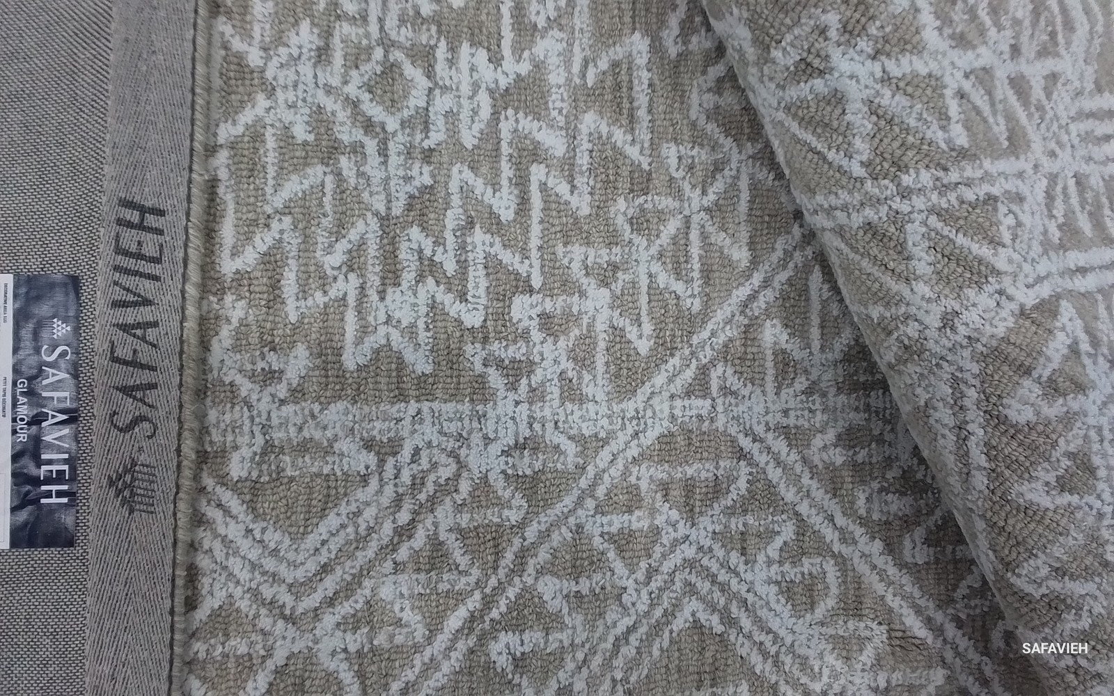 BEIGE 9′-0″ x 12′-0″ Back Stain Rug, Reduced Price 1172802742 GLM301B-9