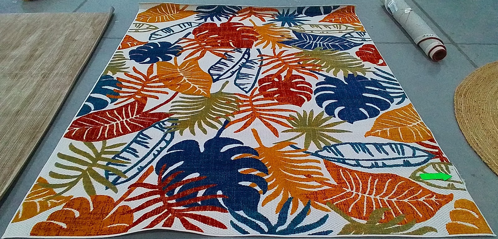 CREME/RED 8′-0″ x 10′-0″ Damaged Binding Rug, Reduced Price 1172804579 CBN831A-8