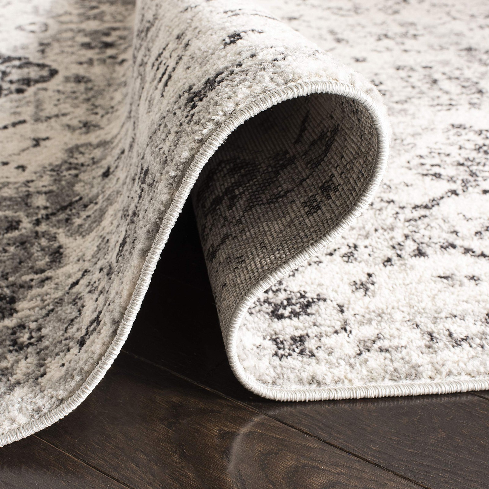 Safavieh Madison Collection Area Rug – 9 Square Silver Grey Boho Chic
