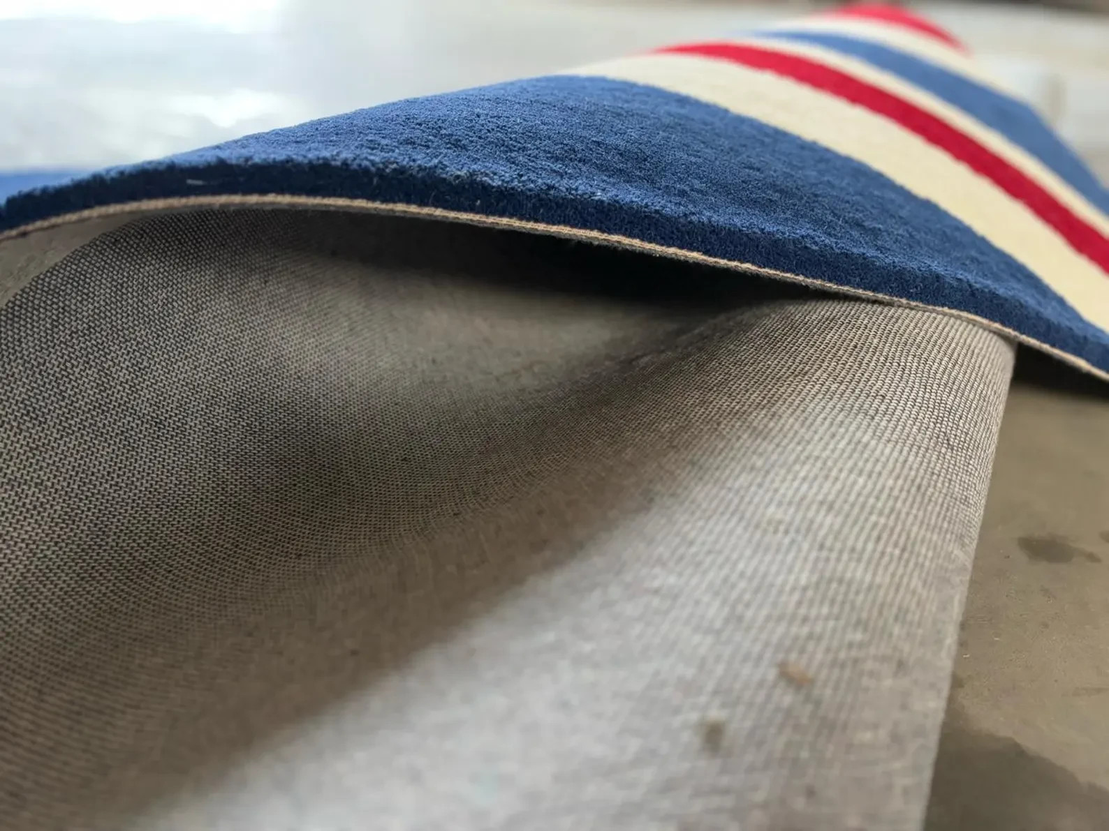 Modern Hand-Tufted Wool Rug Color Red, White, Blue Handmade Design Carpet Rug