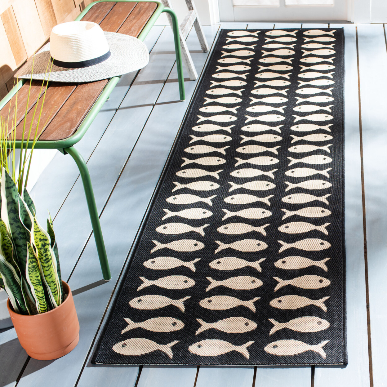 SAFAVIEH Indoor Outdoor CY6013-256 Courtyard Black / Beige Rug