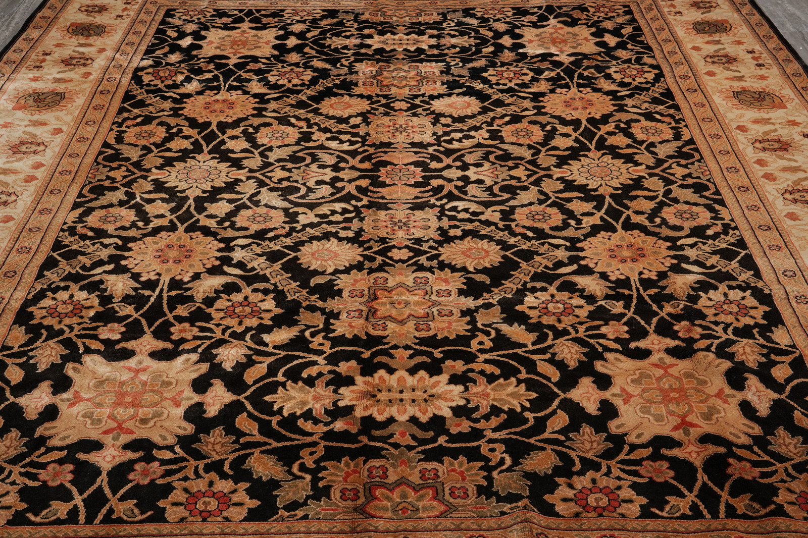 9 x 11.5 Hand-Knotted New Zigler Rug Black #F-4522