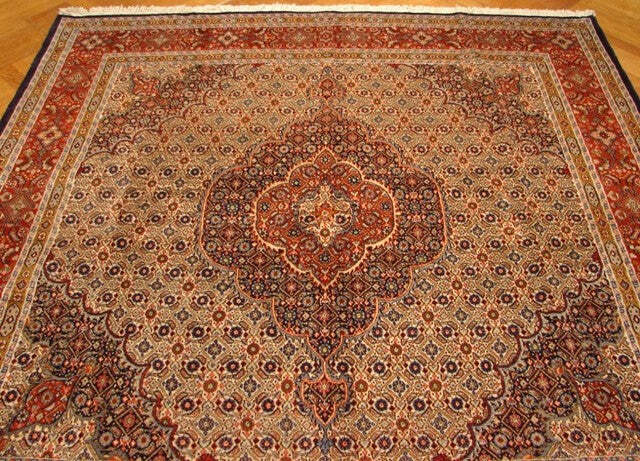 7′ x 7′ Ivory Mahii Tabriiz Rug 15021