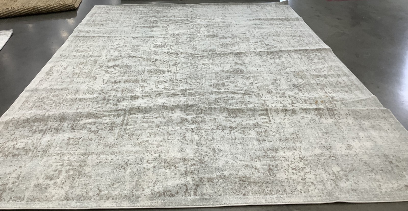 IVORY / TAUPE 9′-0″ x 12′-0″ Flaw in Rug, Reduced Price 1172677575 EVK256E-9