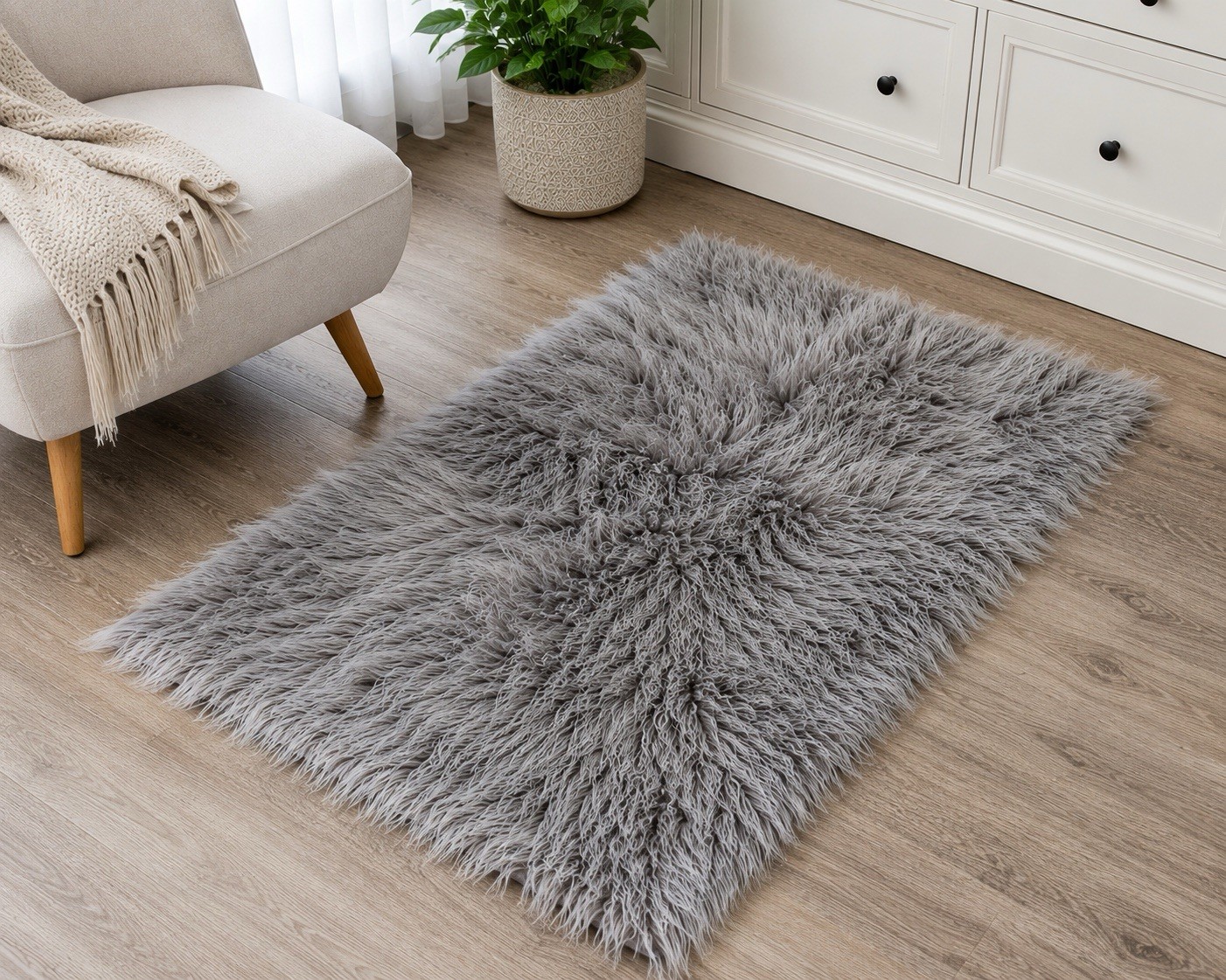 Gray Long Hair Faux Sheepskin Accent Rug 25×45 Plush Shag Fur Area Rug