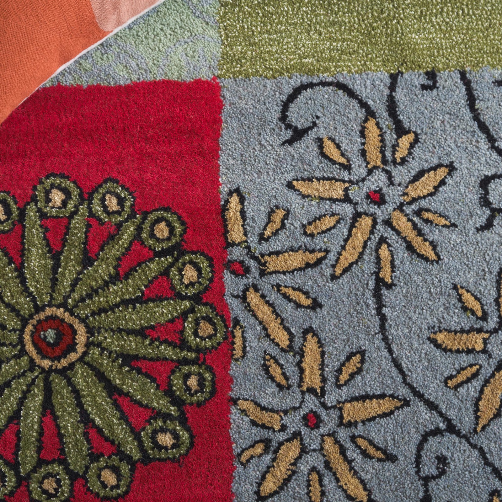 Soho Collection Runner Rug – 2’6″ x 6′, Multi, Handmade Wool & Viscose, Ideal…