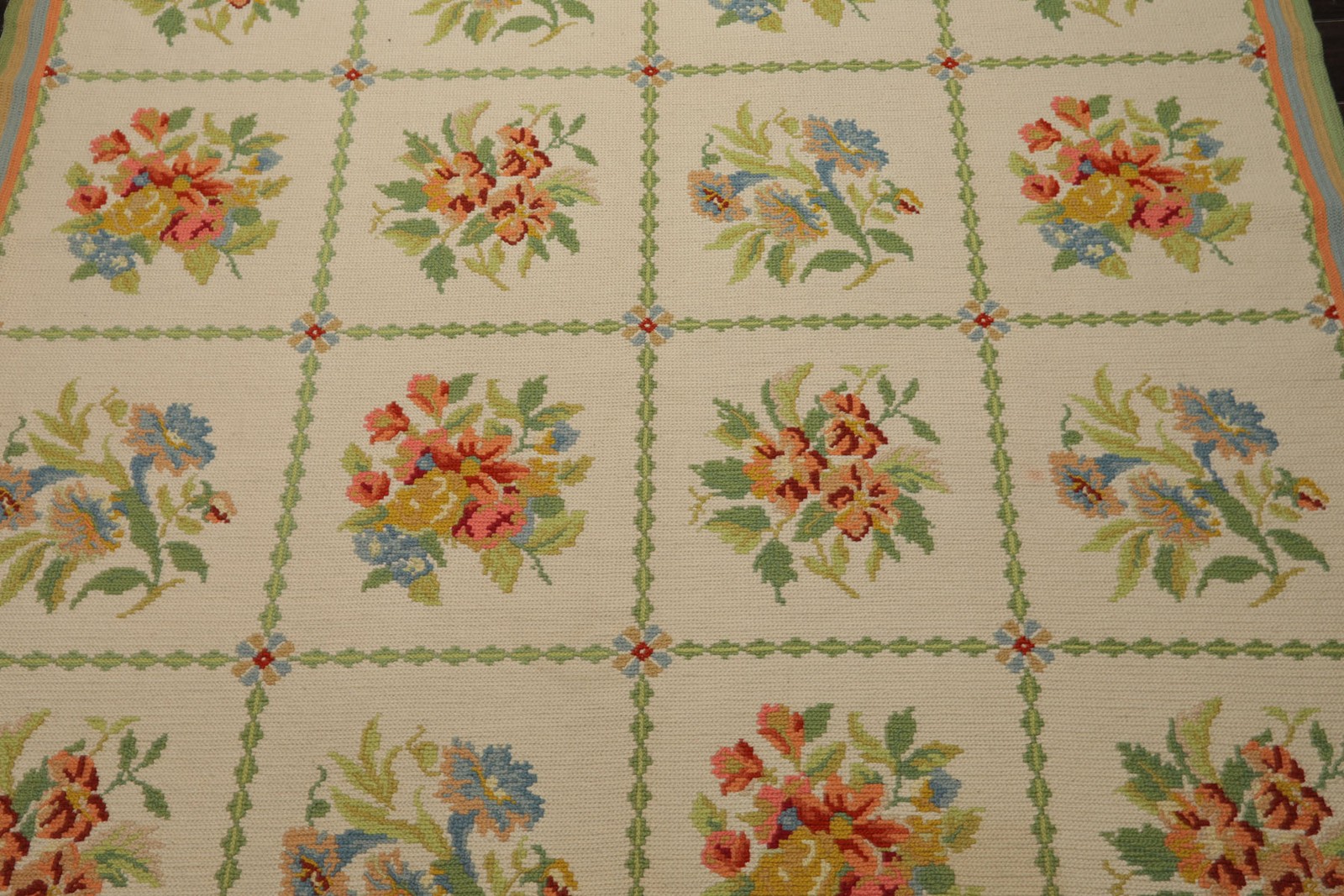 6×9 Hand Woven Wool Ivory French Needlepoint Flatweave Traditional Floral Rug