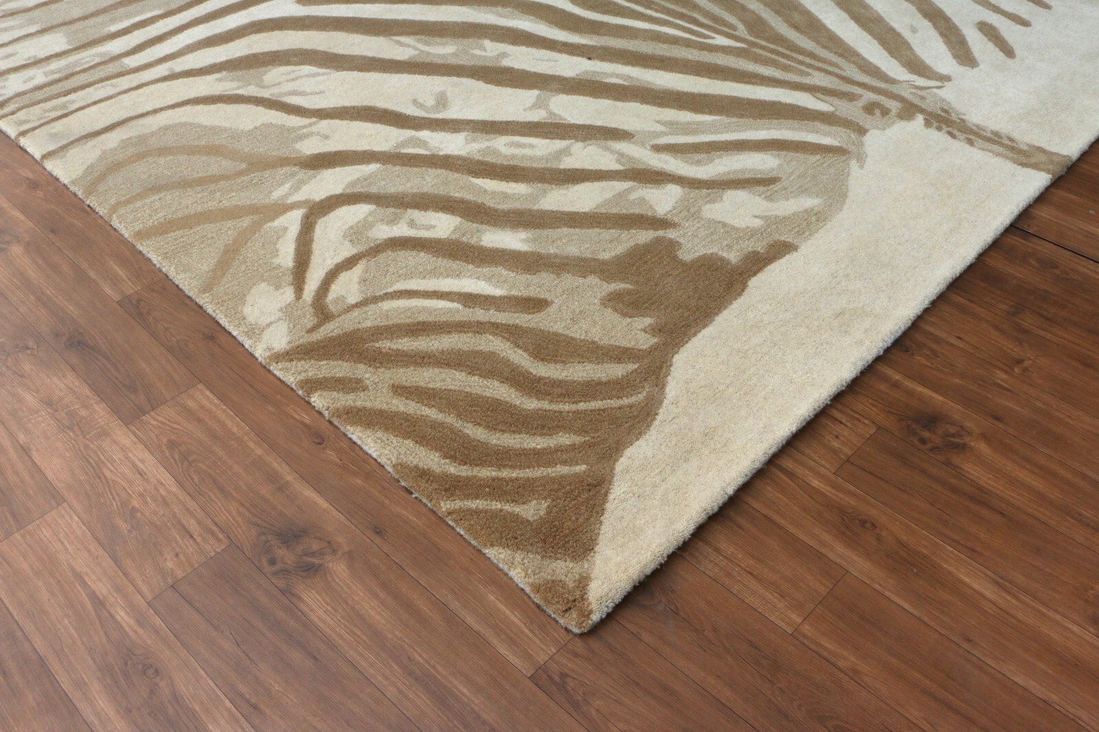Zebra Natural Traditional Oriental Style 100% Wool