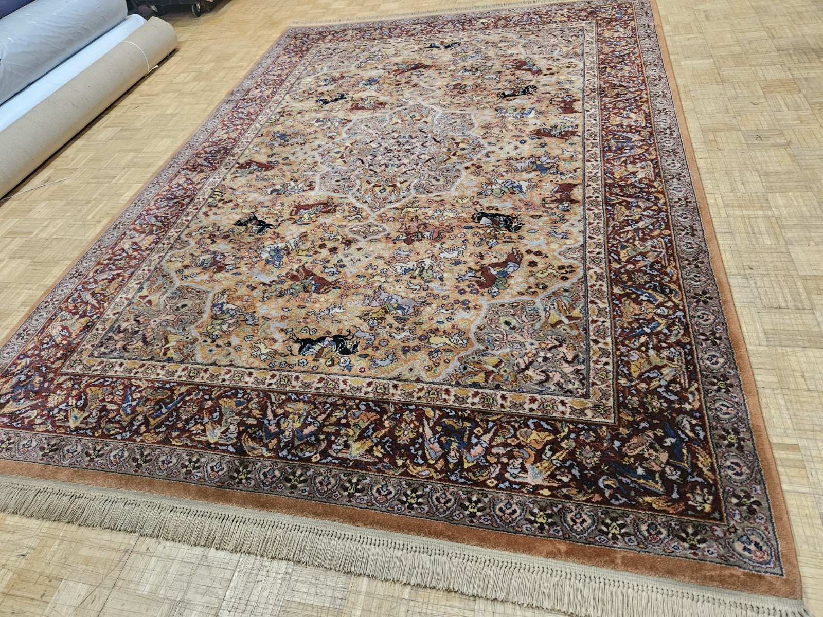 9×12 KARASTAN ANTIQUE HUNTING RUG 700 – 723 – 100% VERY GOOD CONDITION