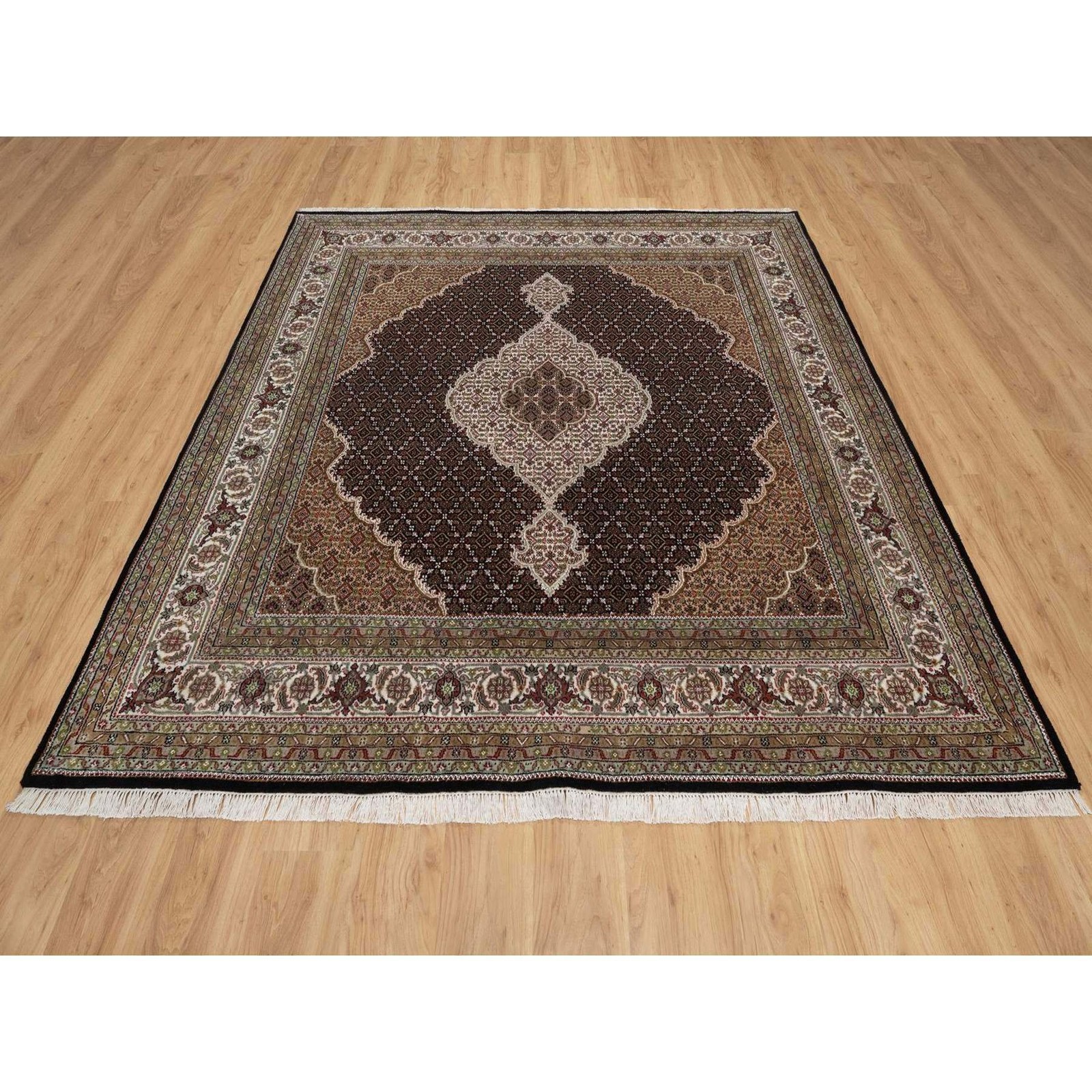 8’x8′ Black Hand Knotted Rug Tebraz Mahi with Medallion Design Wool Square 91988