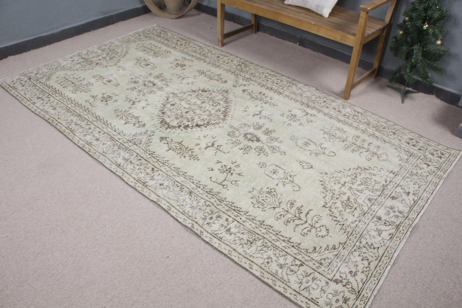 Vintage Large Rug 4,6×9,1 ft, White Brown Camouflage Rug Wool